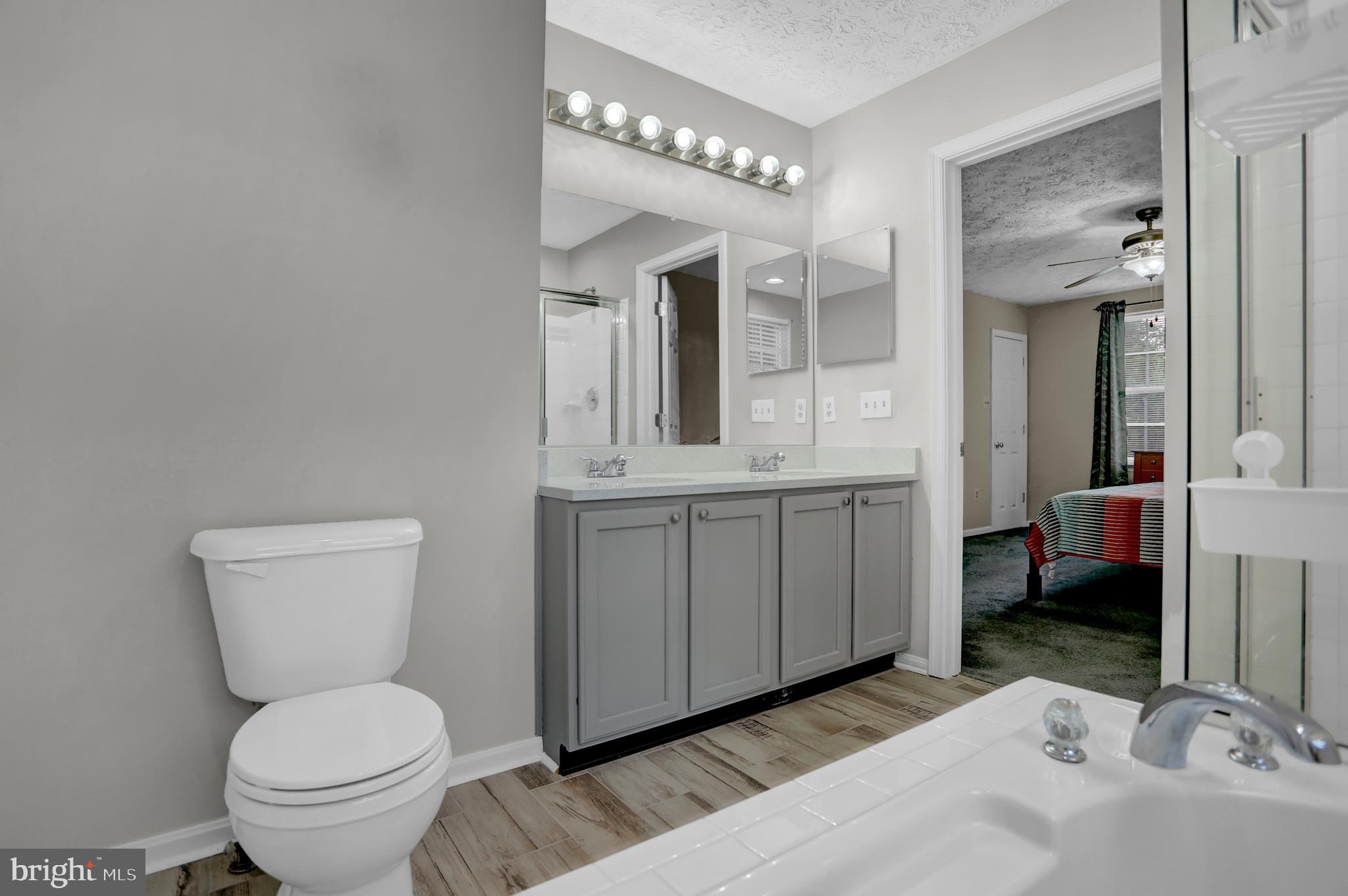 CHAPEL CROSSING - Residential