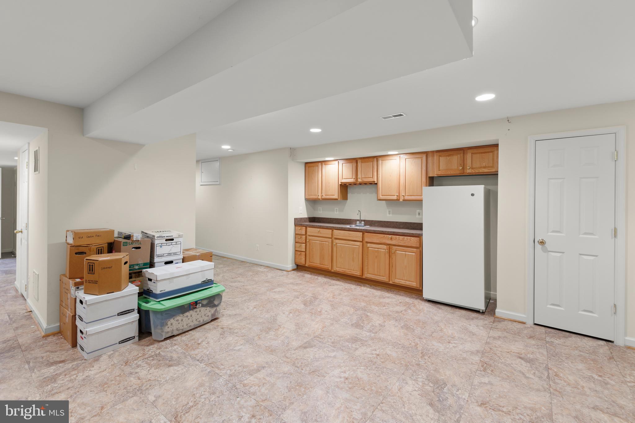 CANTER ESTATES - Residential