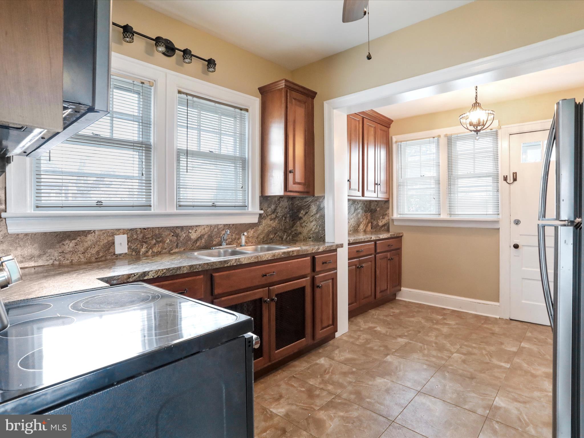 HAGERSTOWN - Residential