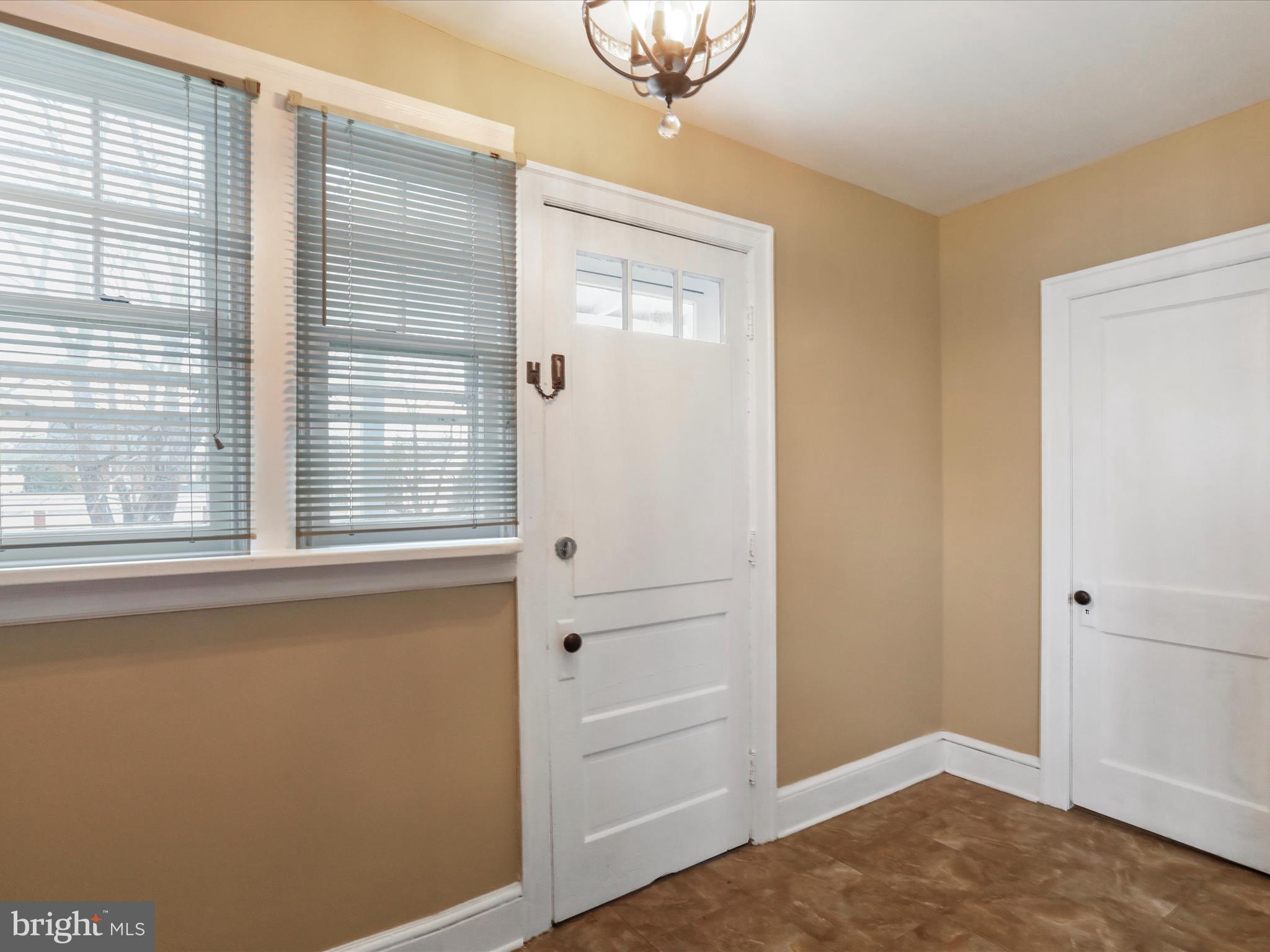 HAGERSTOWN - Residential