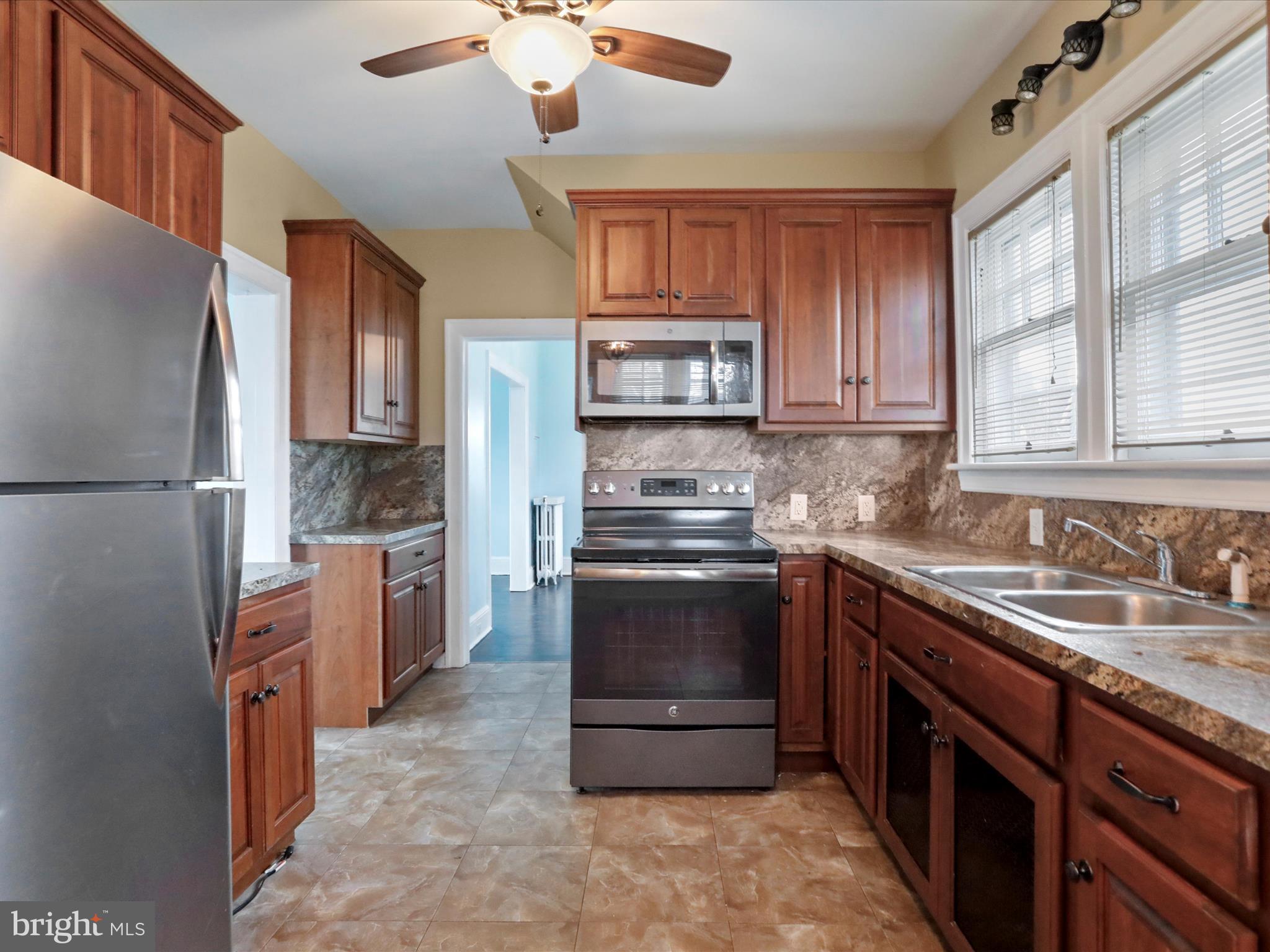 HAGERSTOWN - Residential