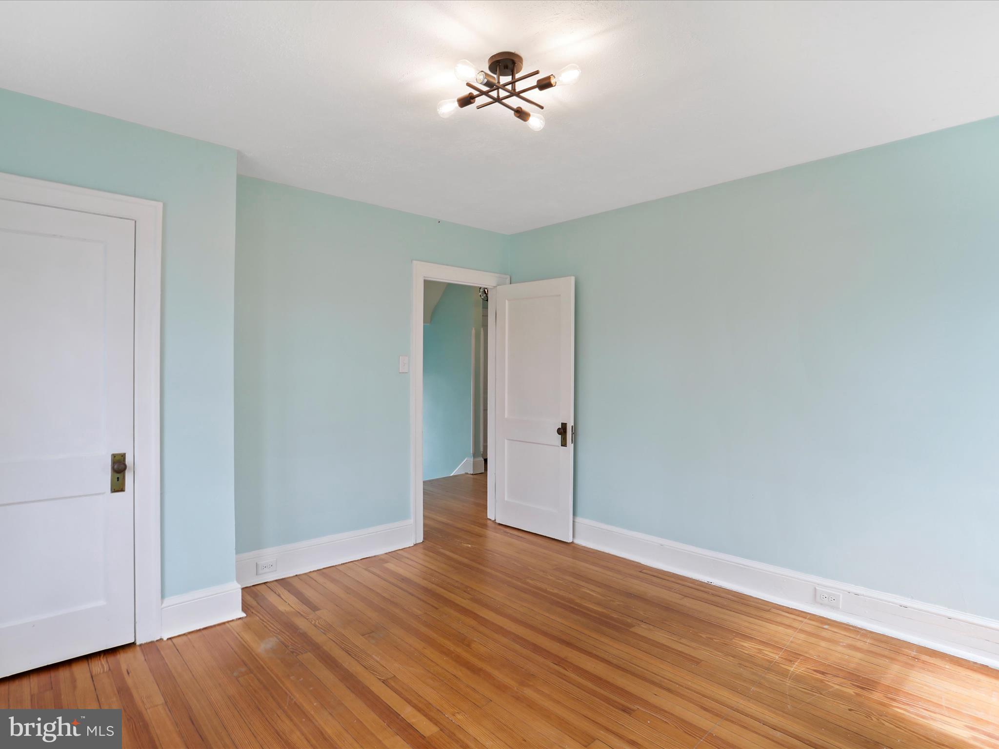 HAGERSTOWN - Residential