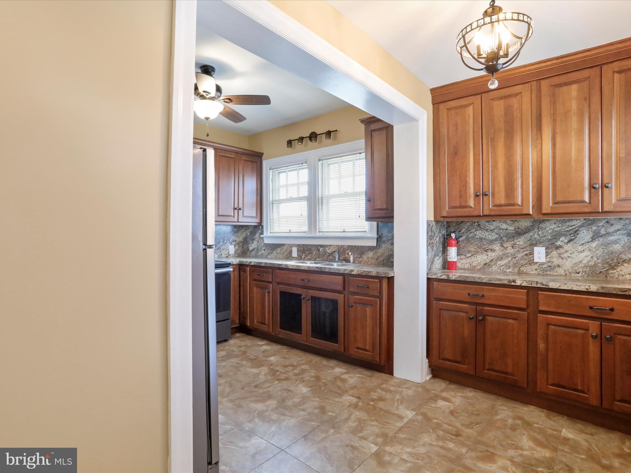 HAGERSTOWN - Residential