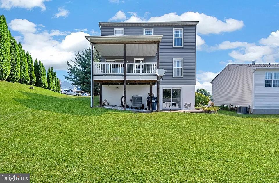 702 FOOT HILL ROAD