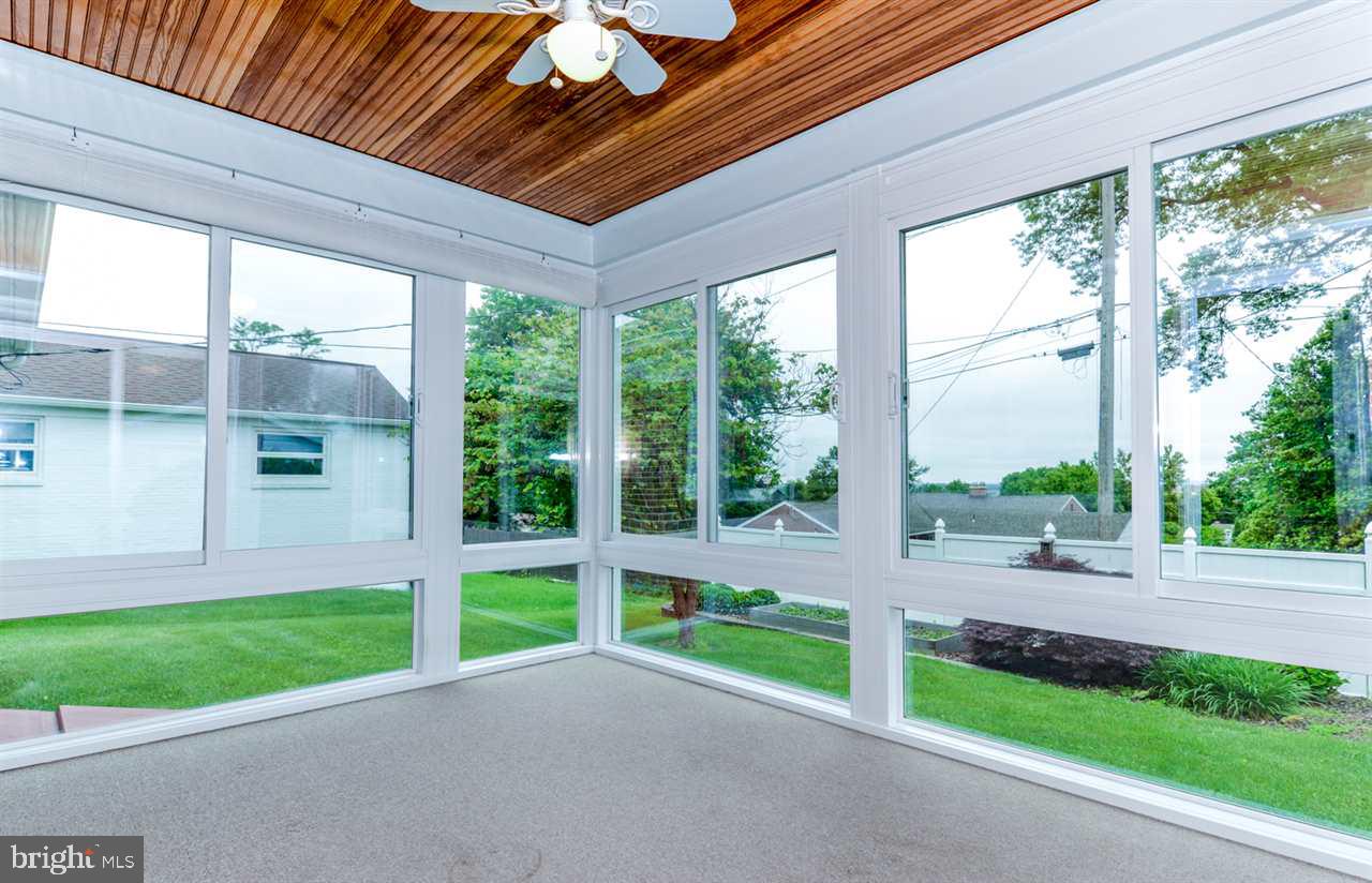 STRATHCONA HILLS - Residential