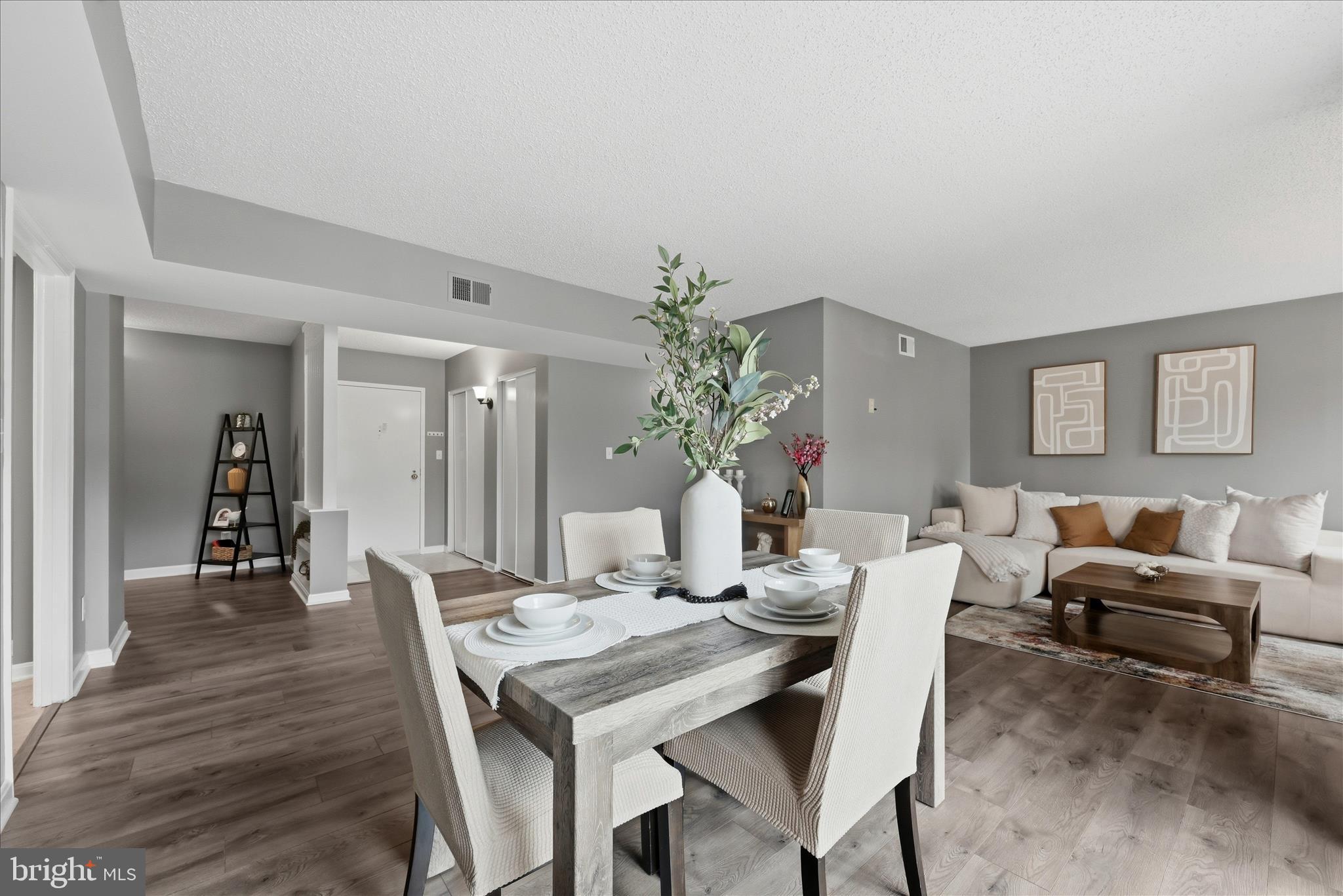 THE PLAZA - Residential