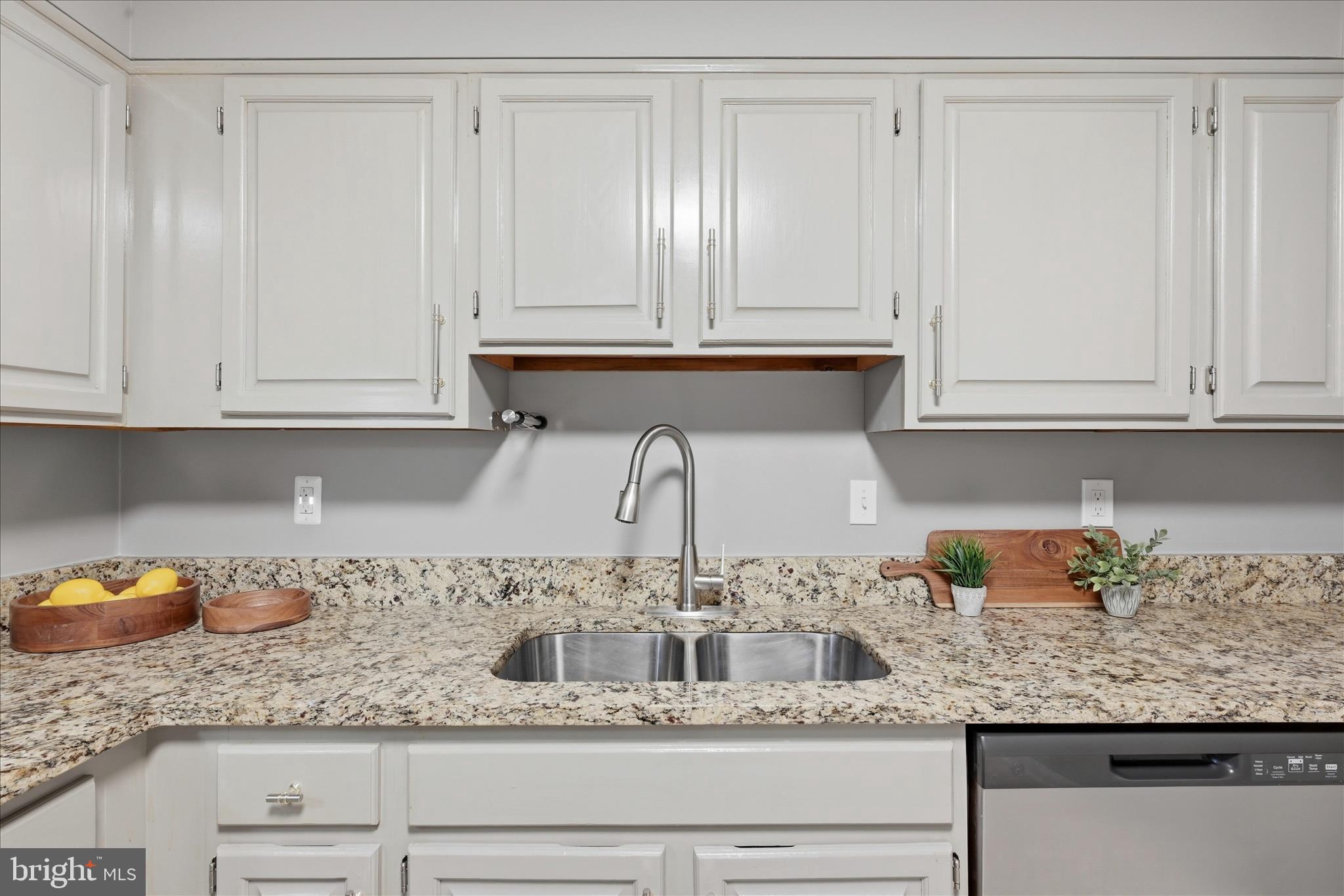 803 N HOWARD STREET 152