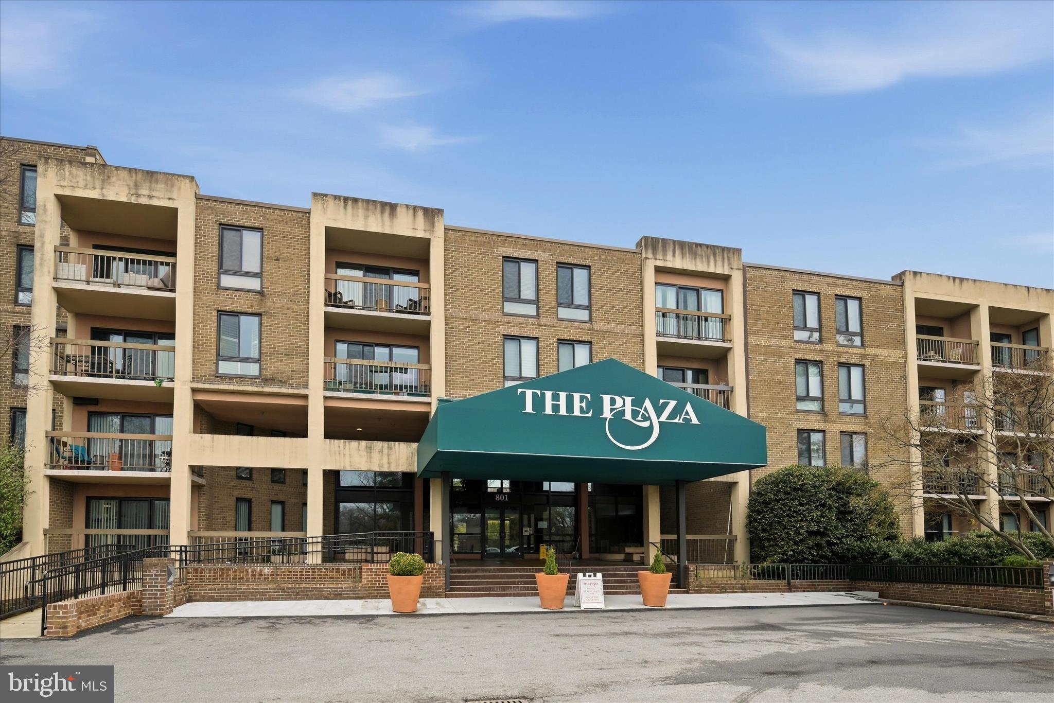 THE PLAZA - Residential