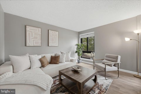 Condo For Sale - 803 N Howard Street #152<br/> ALEXANDRIA, VA 22304