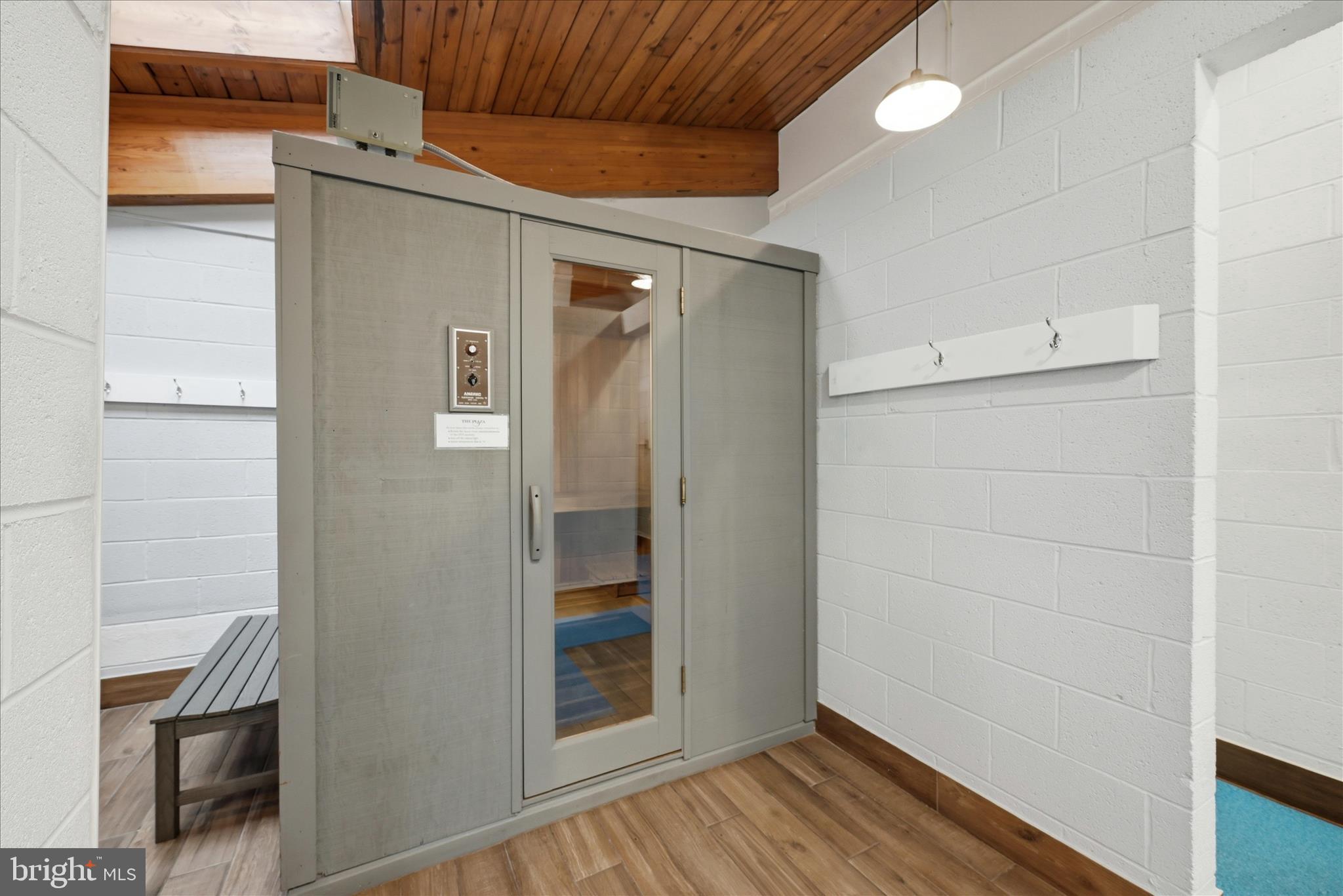 THE PLAZA - Residential