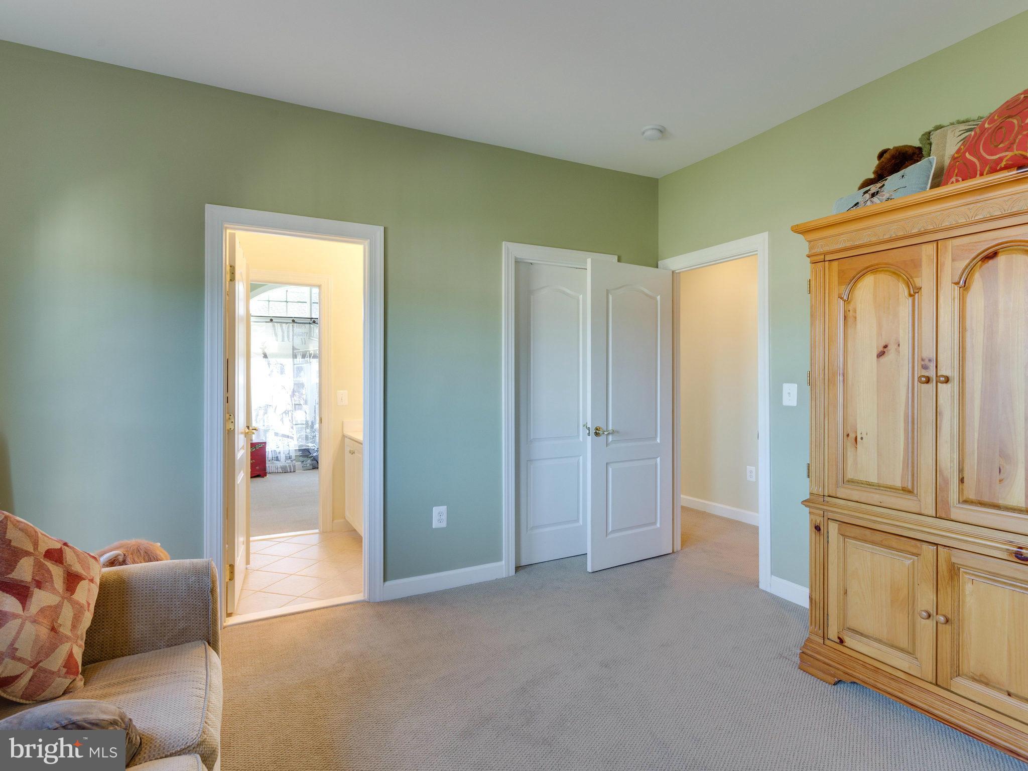 RUGBY ROAD - Residential