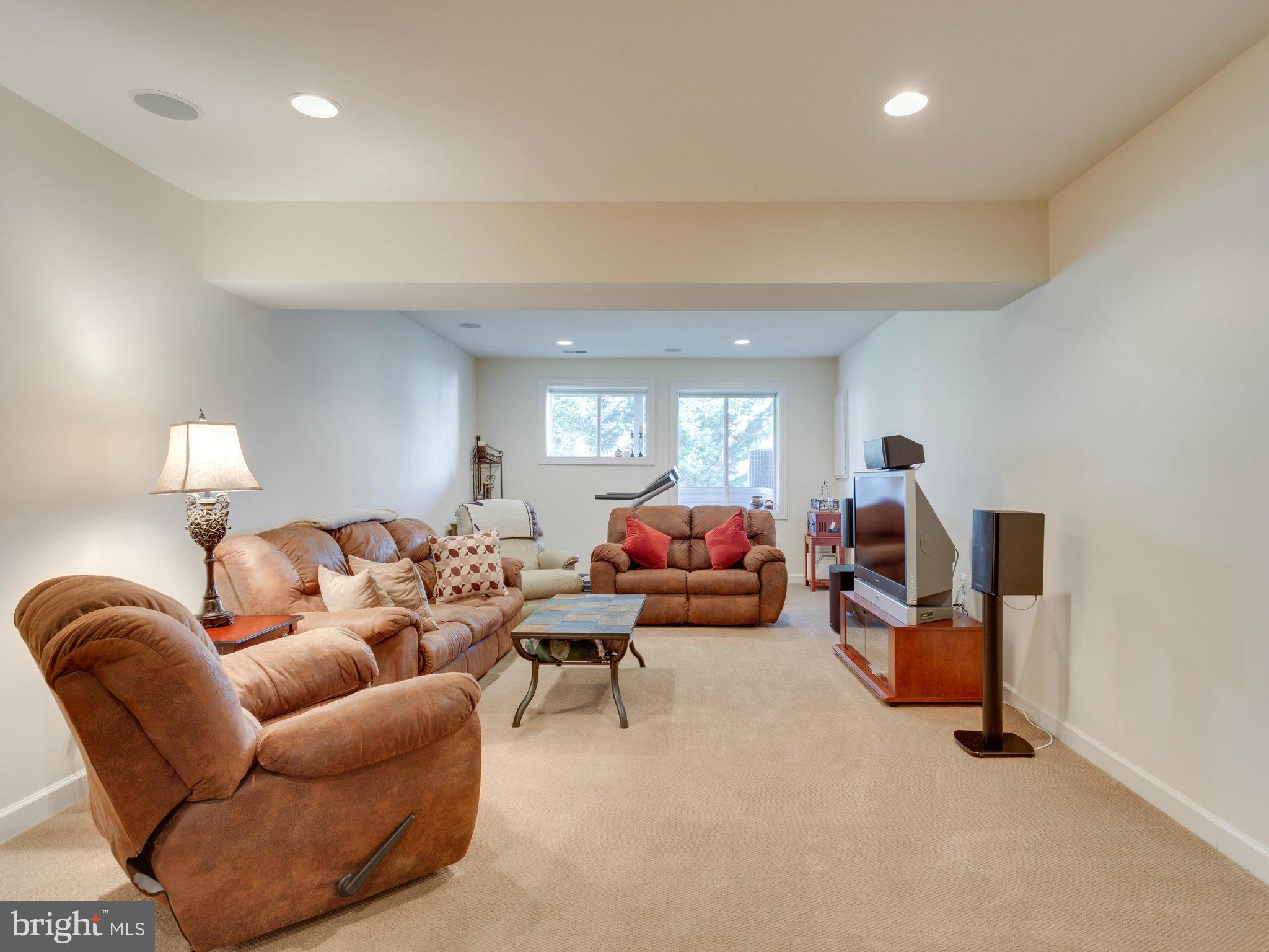 RUGBY ROAD - Residential