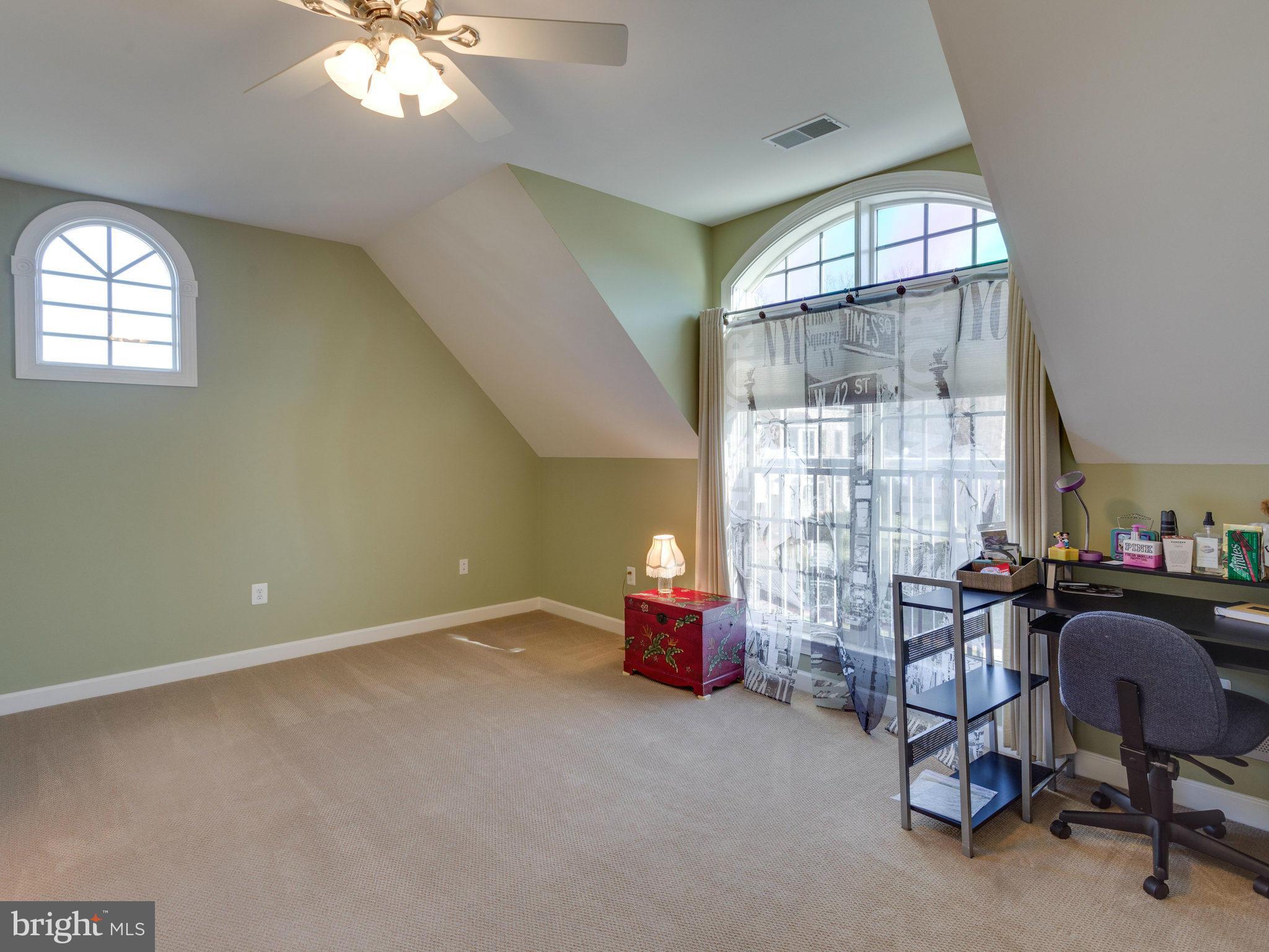 RUGBY ROAD - Residential