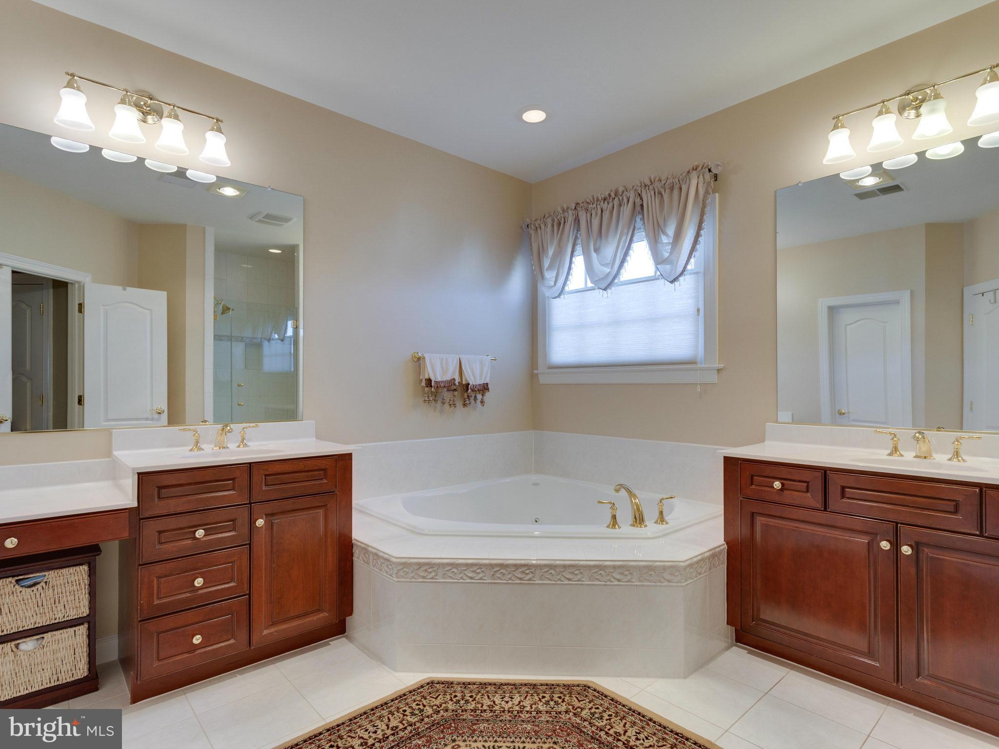 RUGBY ROAD - Residential