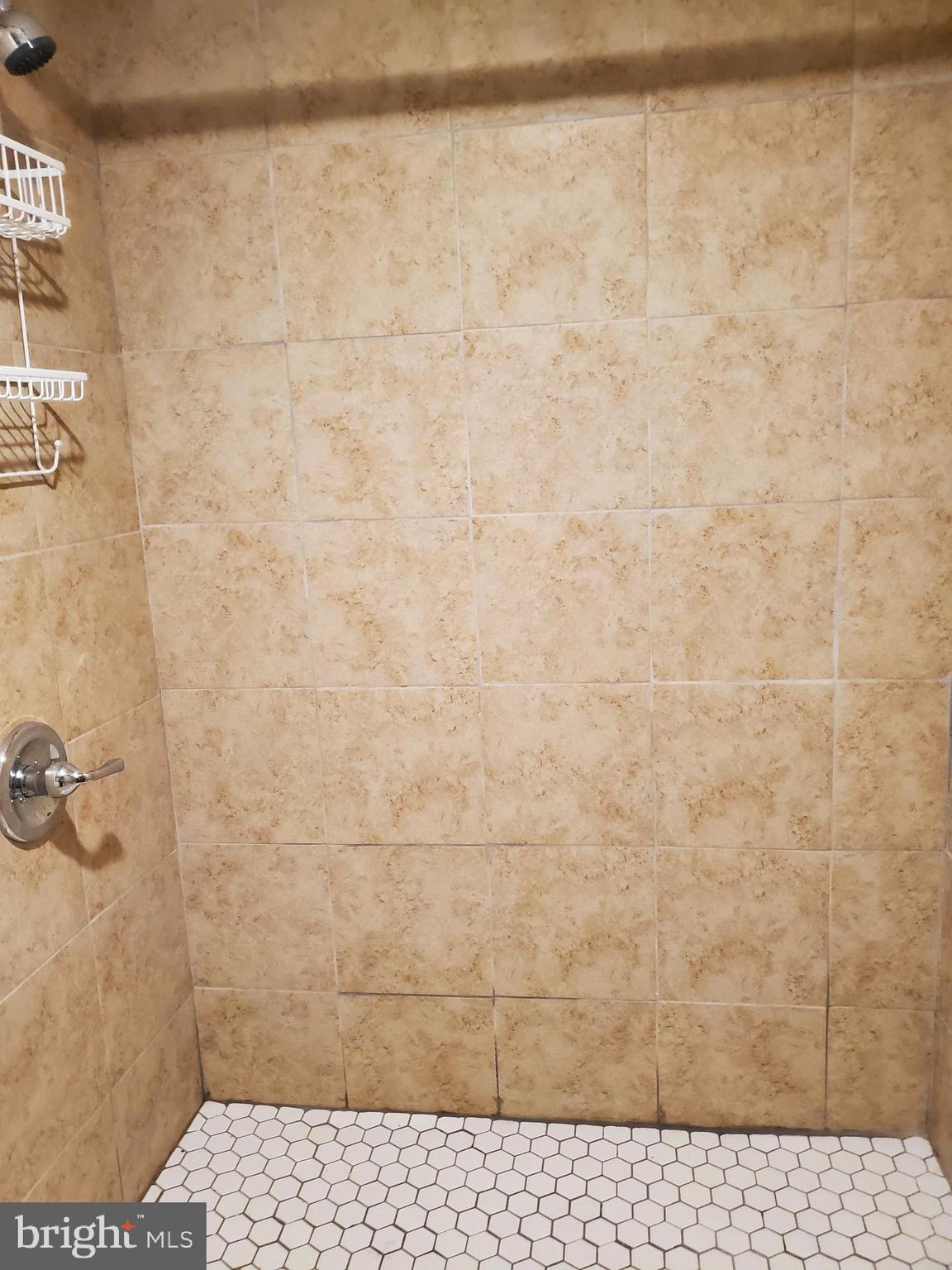 OLNEY - Residential Lease