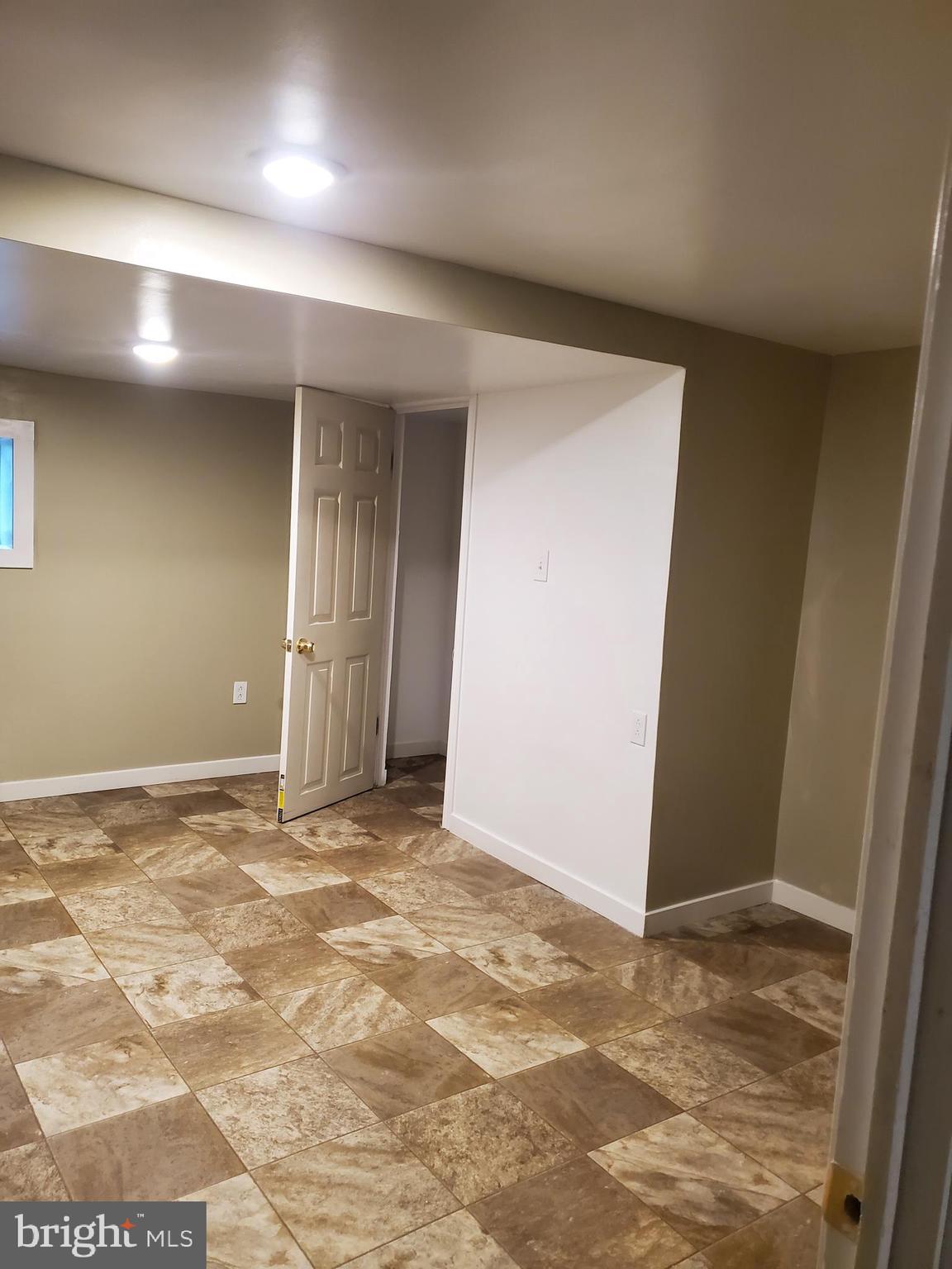 OLNEY - Residential Lease