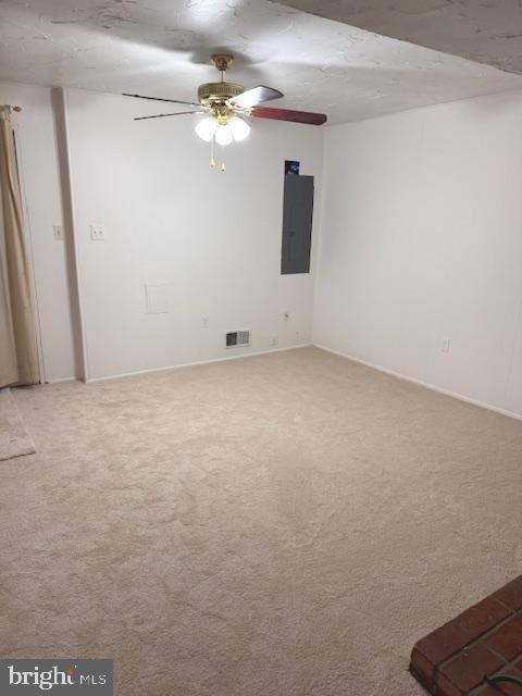 DALE CITY - Residential Lease