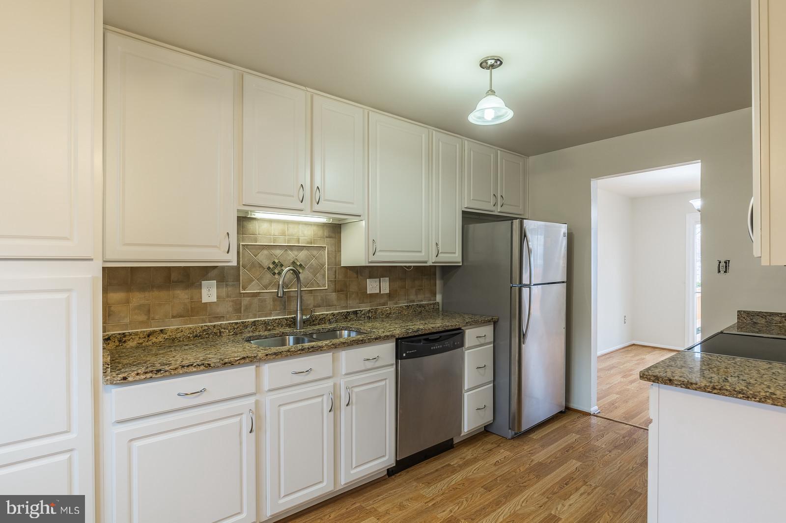 LAKE RIDGE - Residential