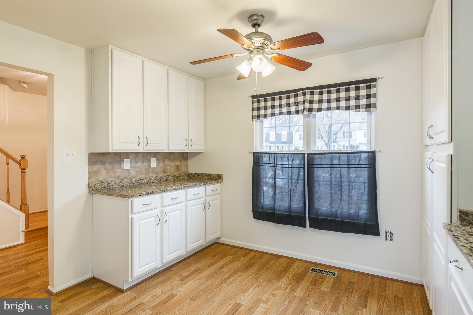 LAKE RIDGE - Residential