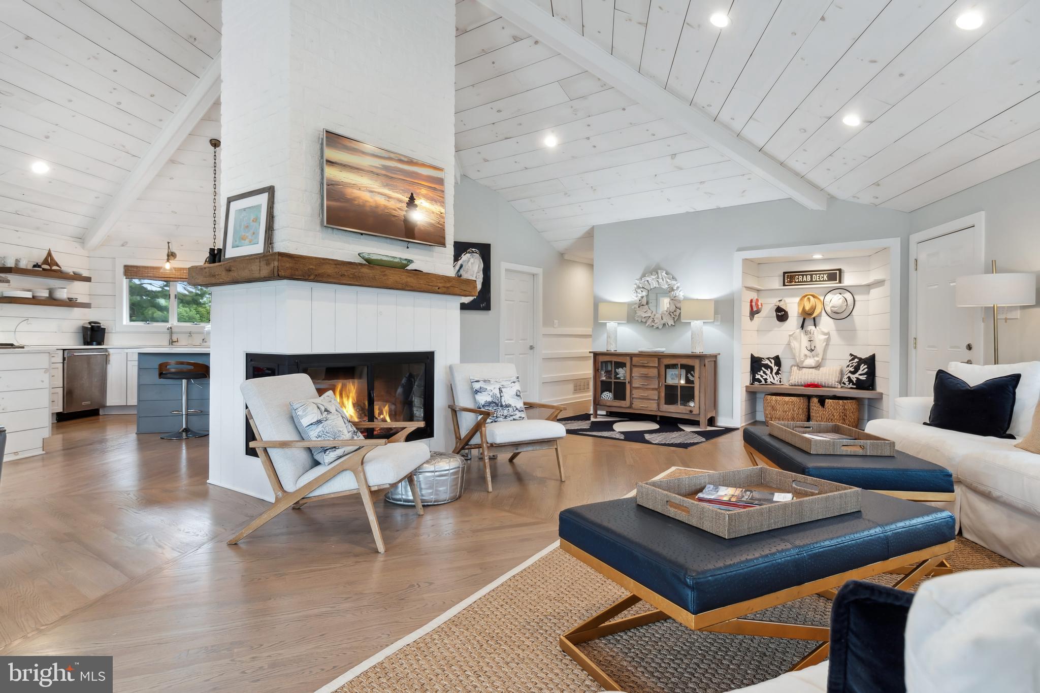 COVE CREEK CLUB - Residential