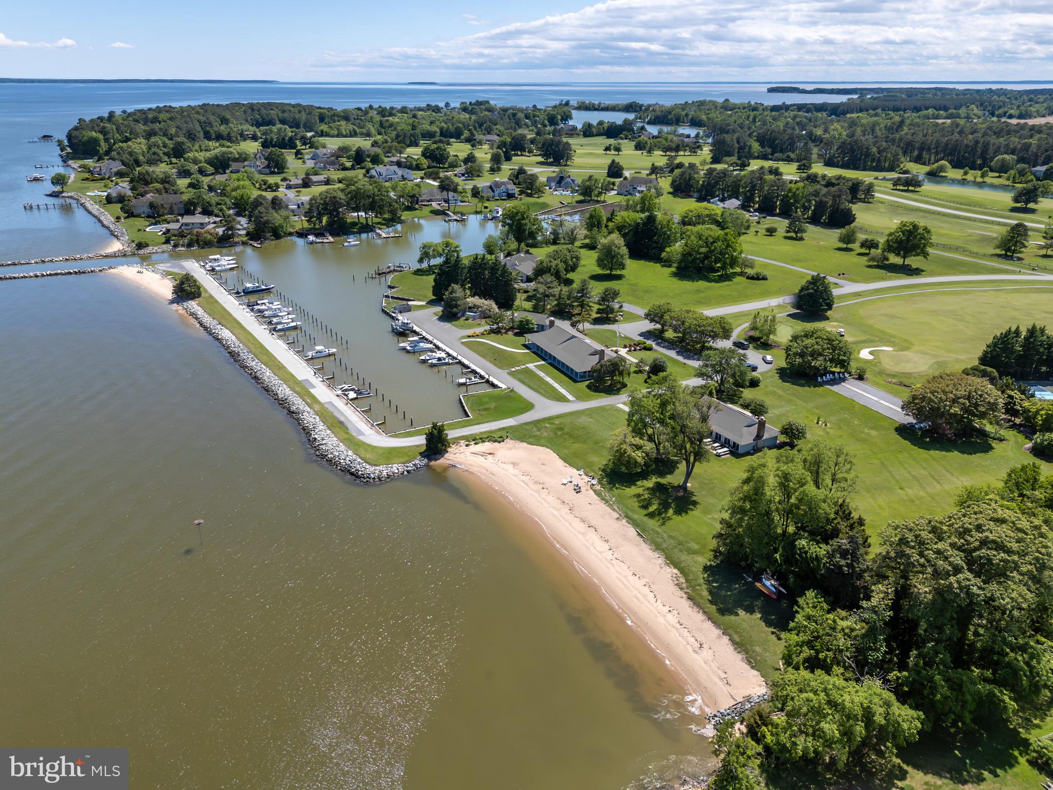 COVE CREEK CLUB - Residential