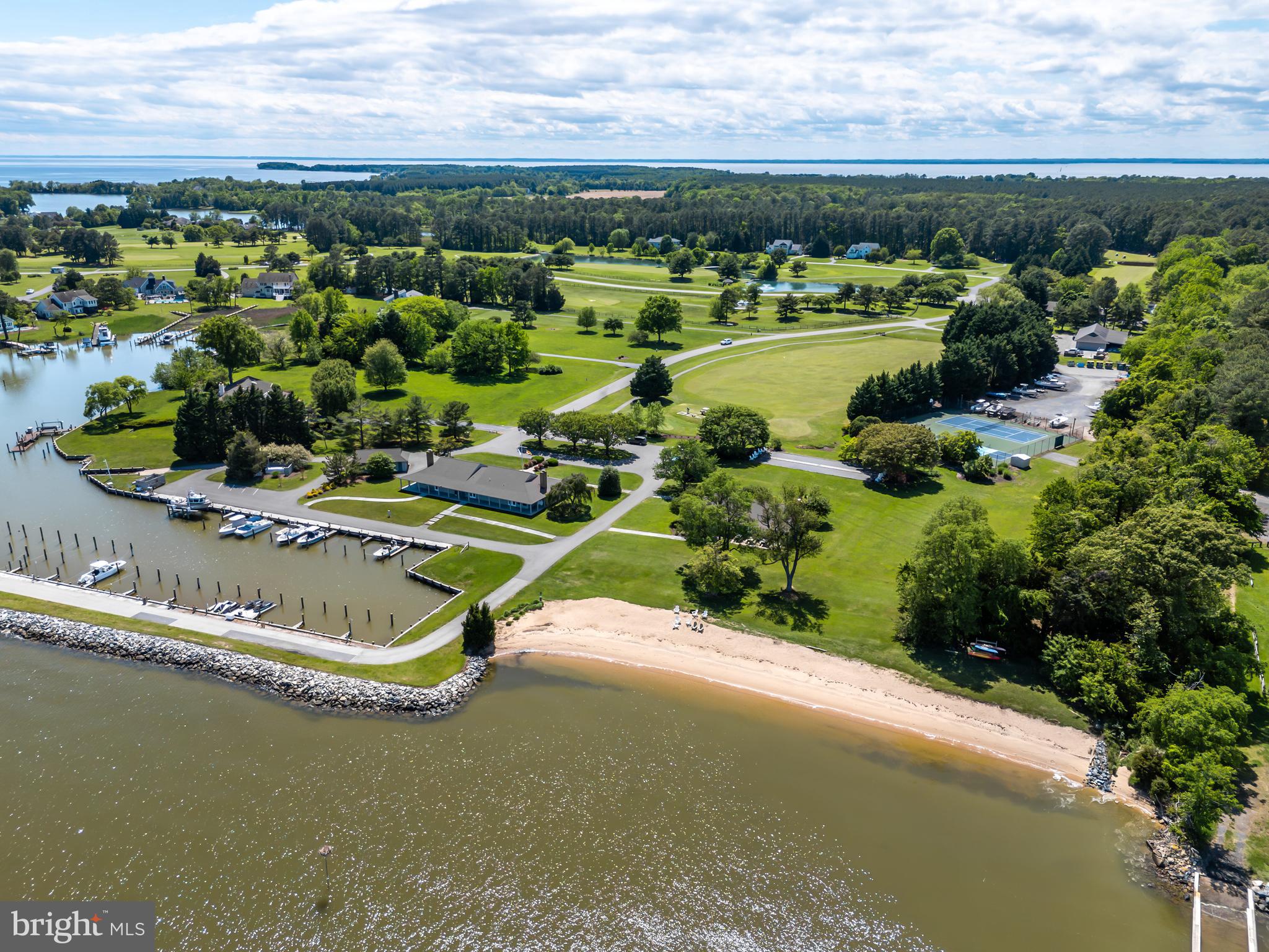 COVE CREEK CLUB - Residential