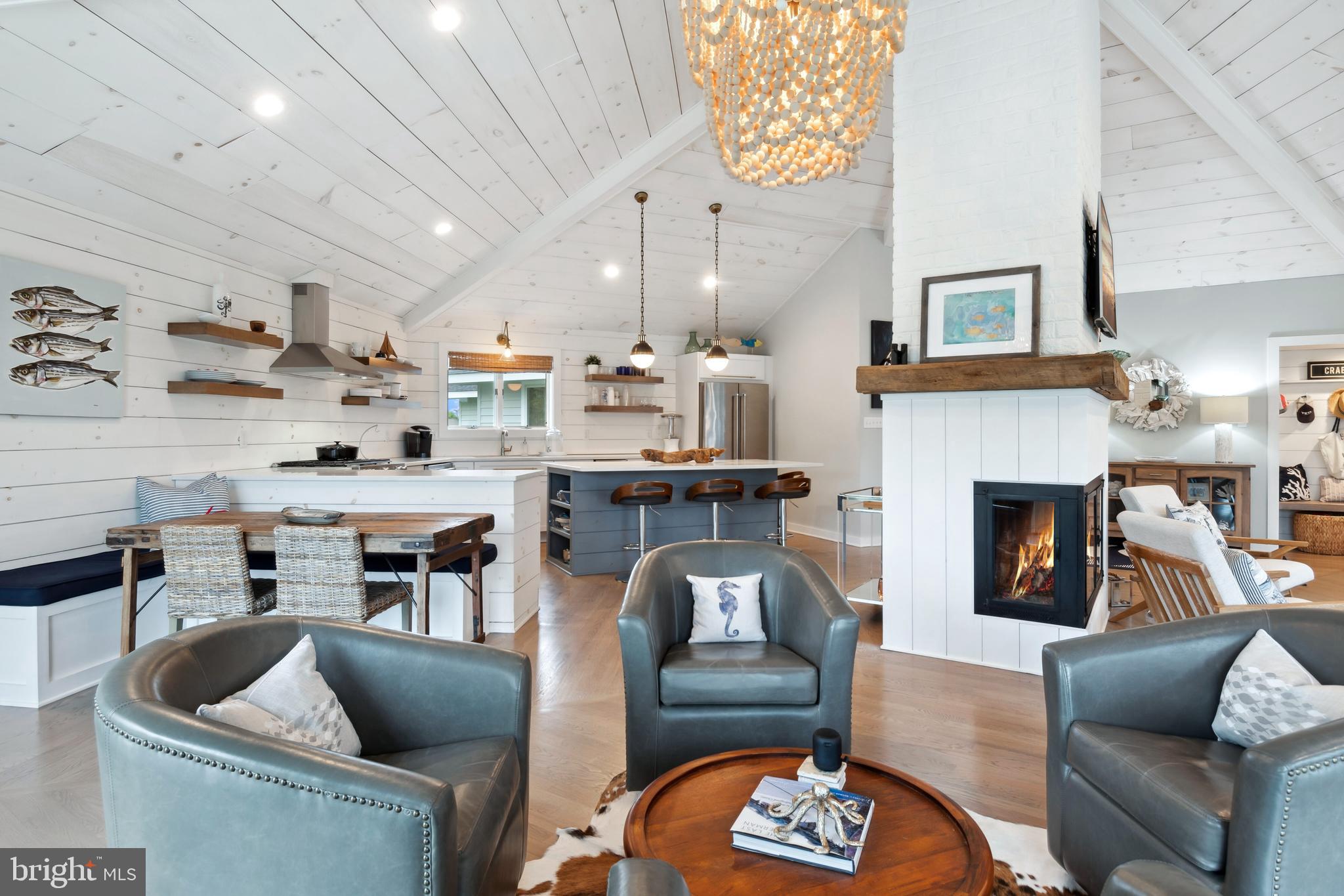 COVE CREEK CLUB - Residential