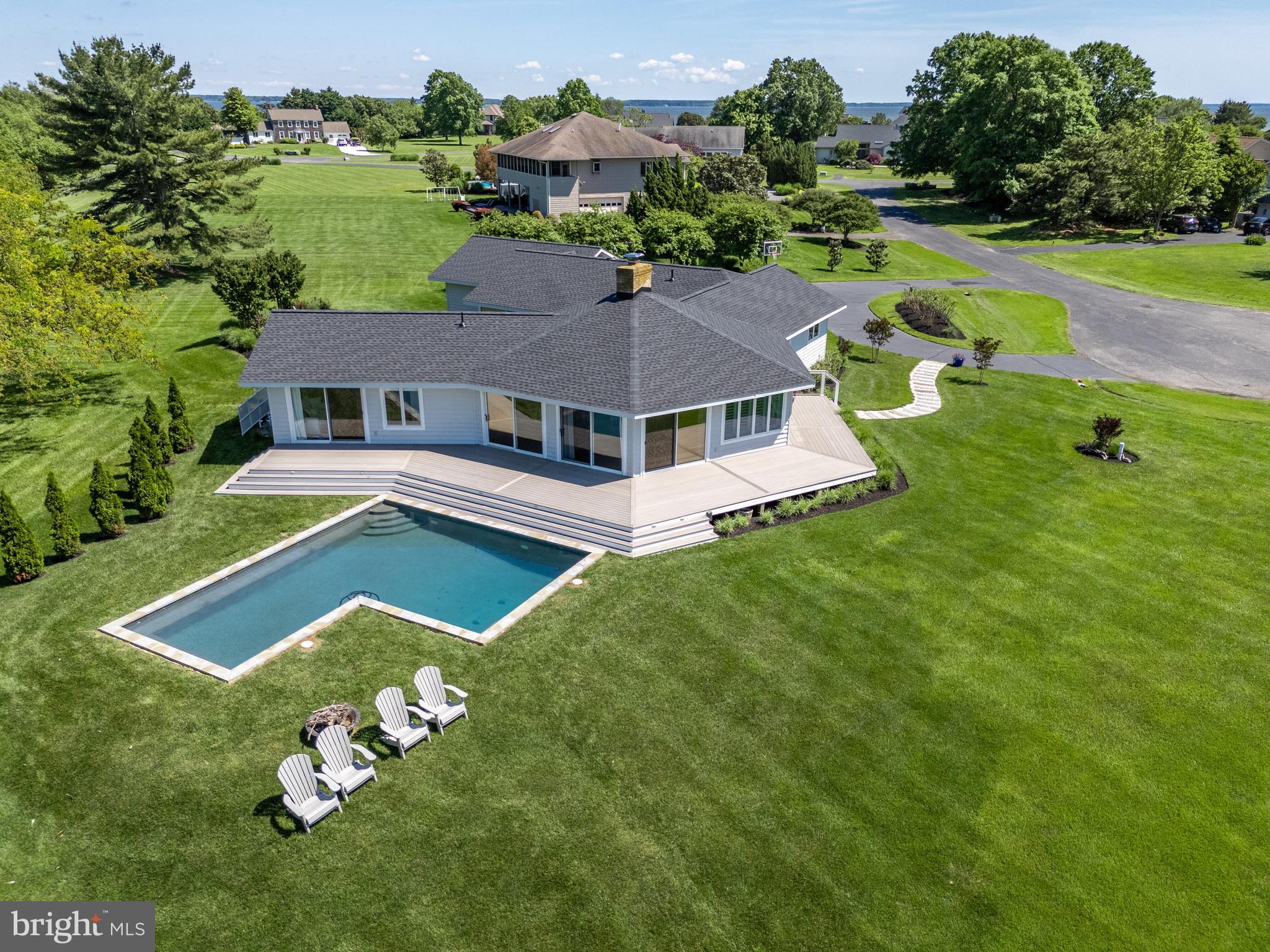 COVE CREEK CLUB - Residential