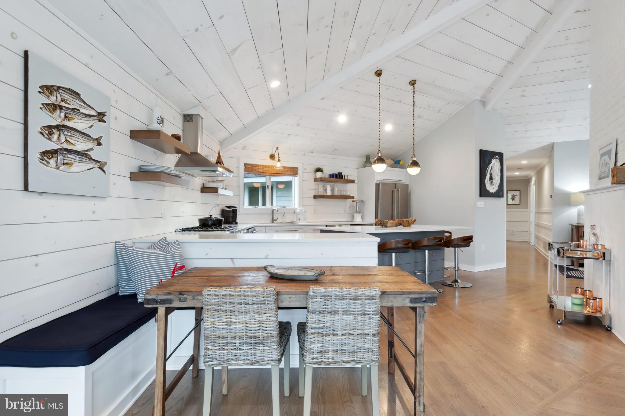 COVE CREEK CLUB - Residential