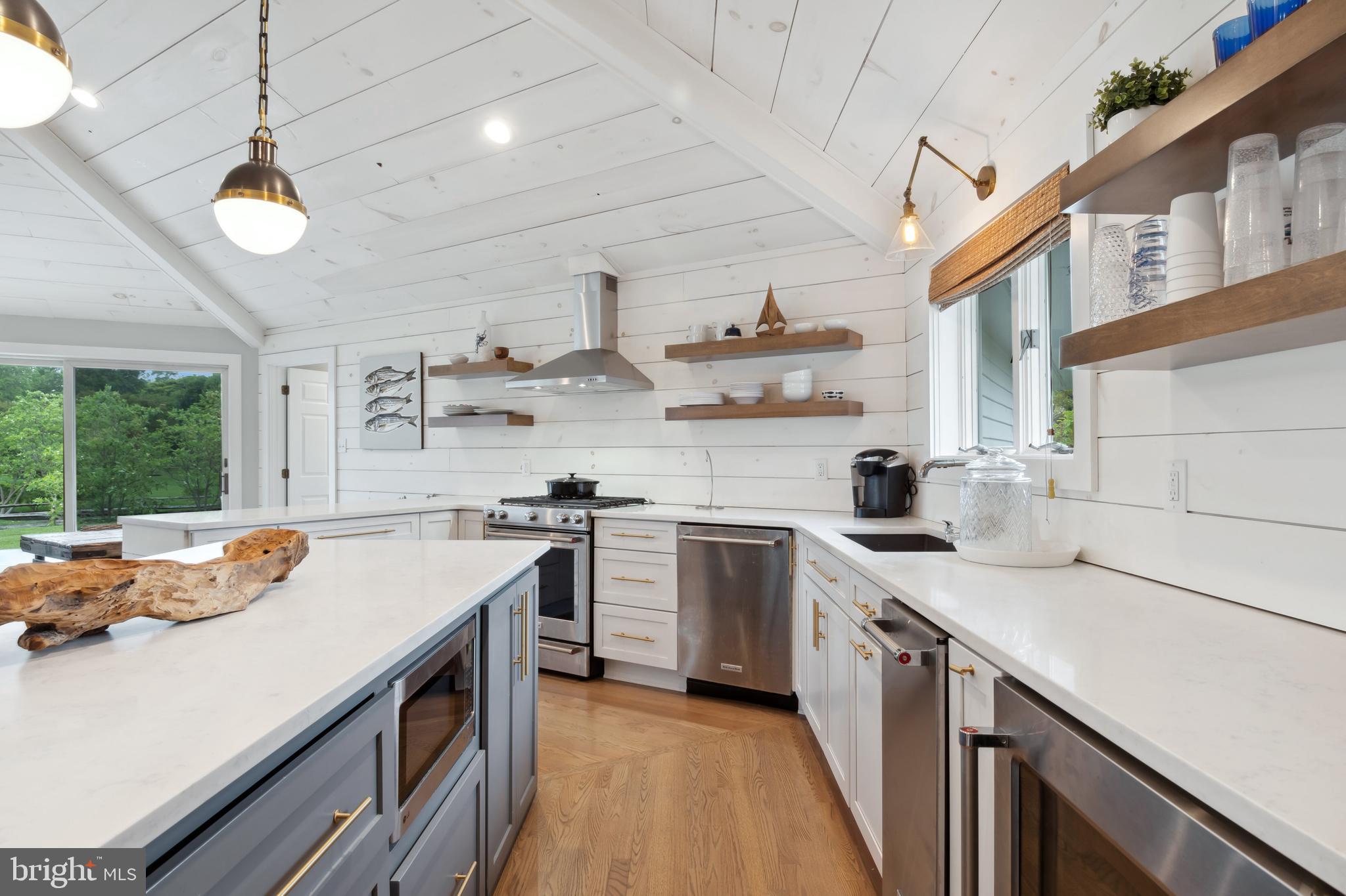 COVE CREEK CLUB - Residential