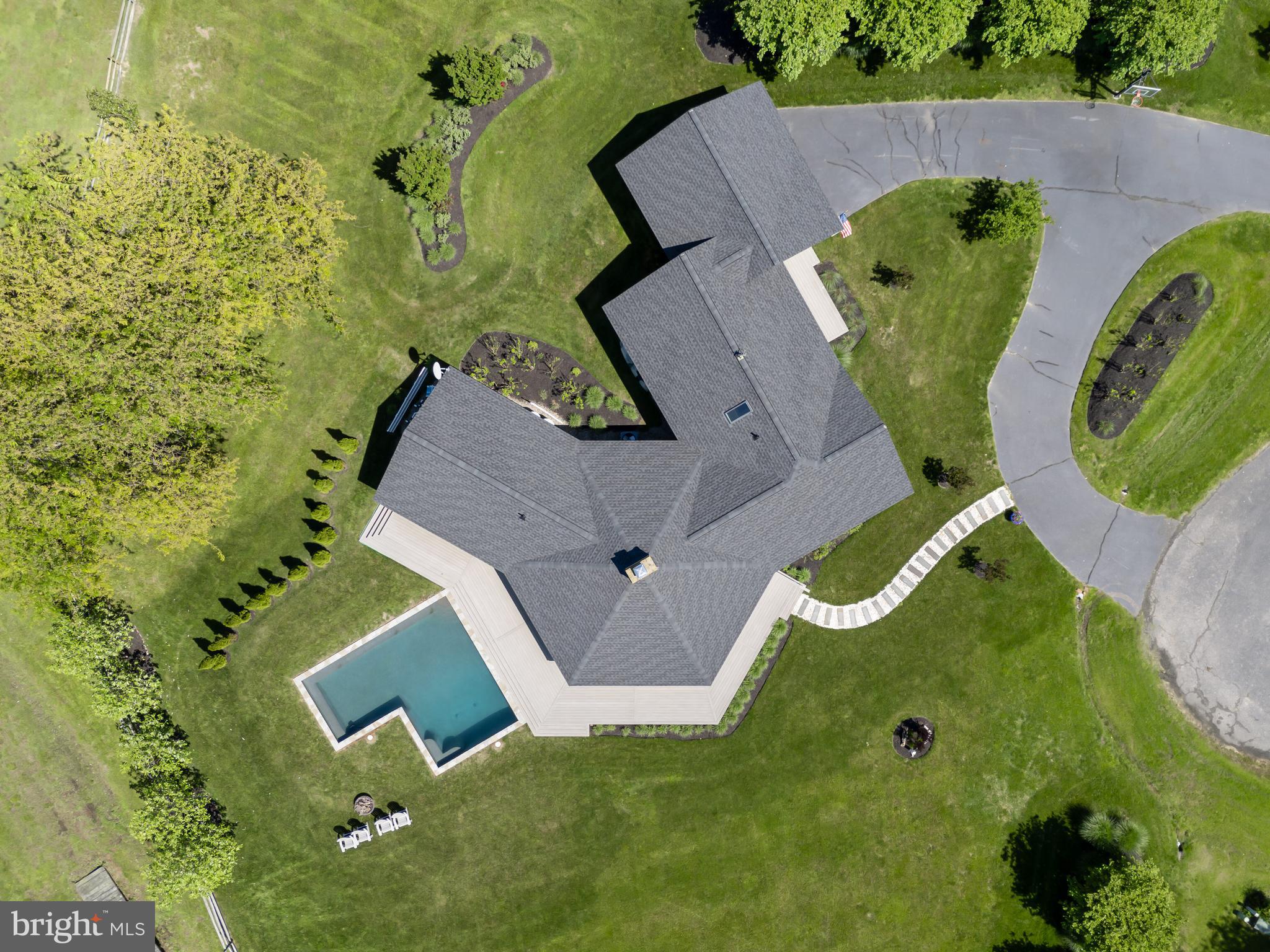 COVE CREEK CLUB - Residential