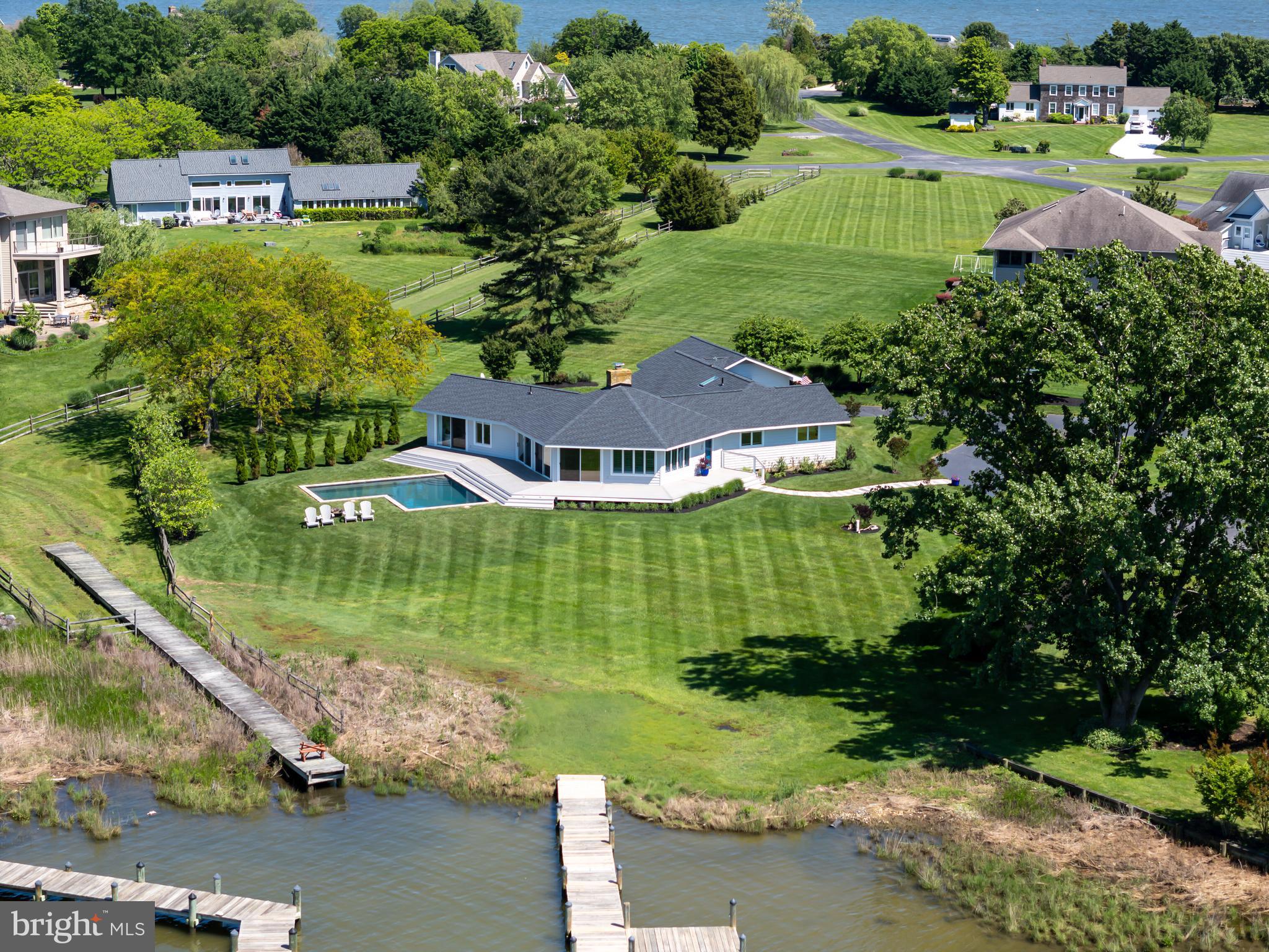 COVE CREEK CLUB - Residential