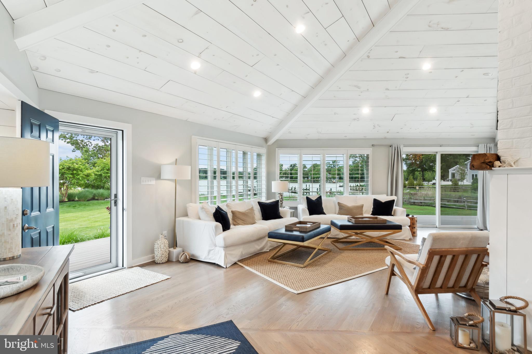 COVE CREEK CLUB - Residential