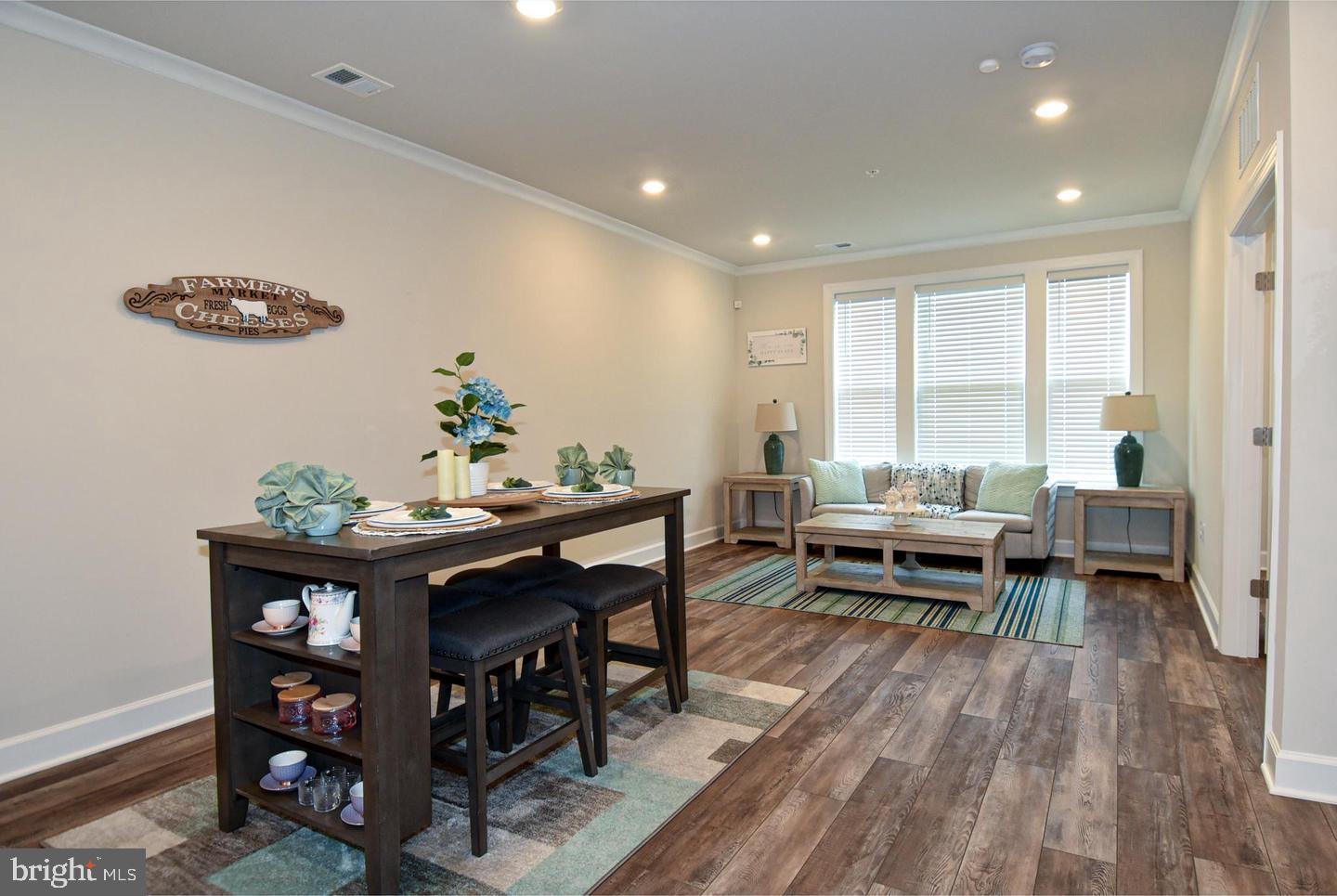 METRO WALK AT MOOREFIELD STATION - Residential Lease