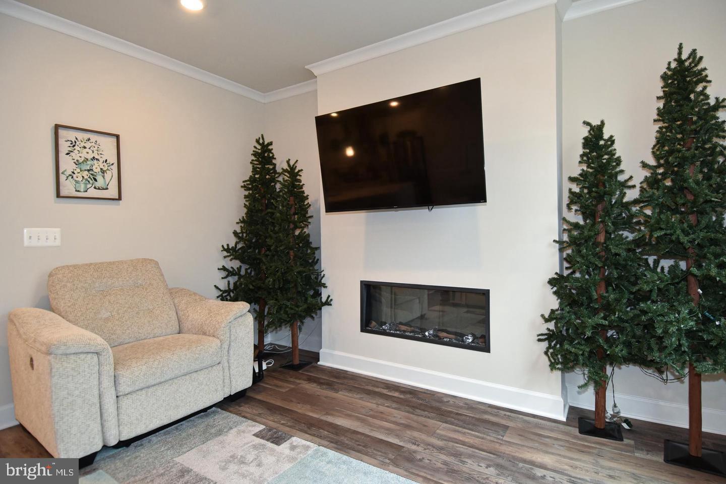 METRO WALK AT MOOREFIELD STATION - Residential Lease