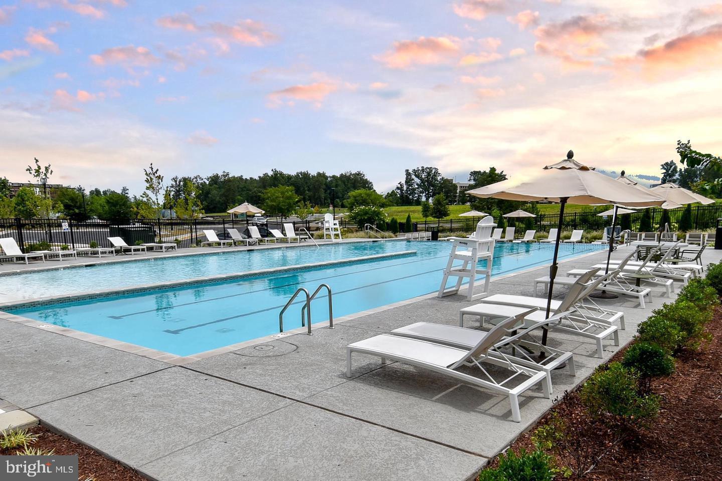 METRO WALK AT MOOREFIELD STATION - Residential Lease