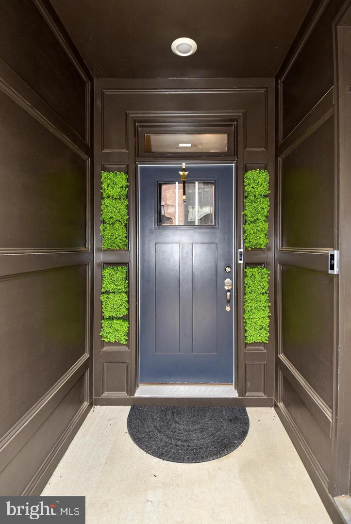 METRO WALK AT MOOREFIELD STATION - Residential Lease