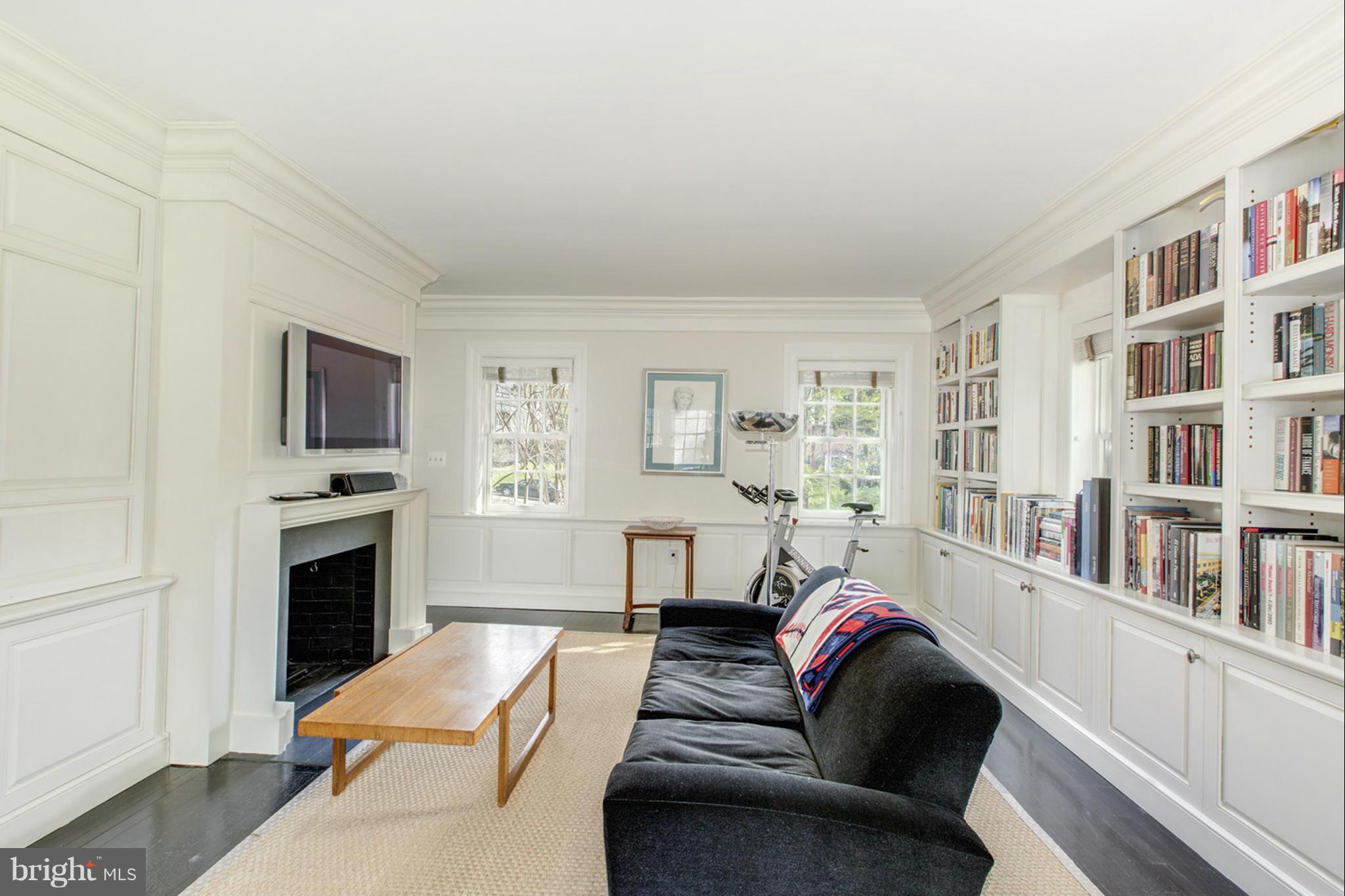WESLEY HEIGHTS - Residential