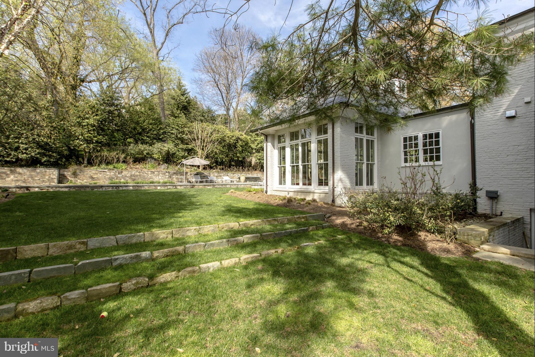 WESLEY HEIGHTS - Residential