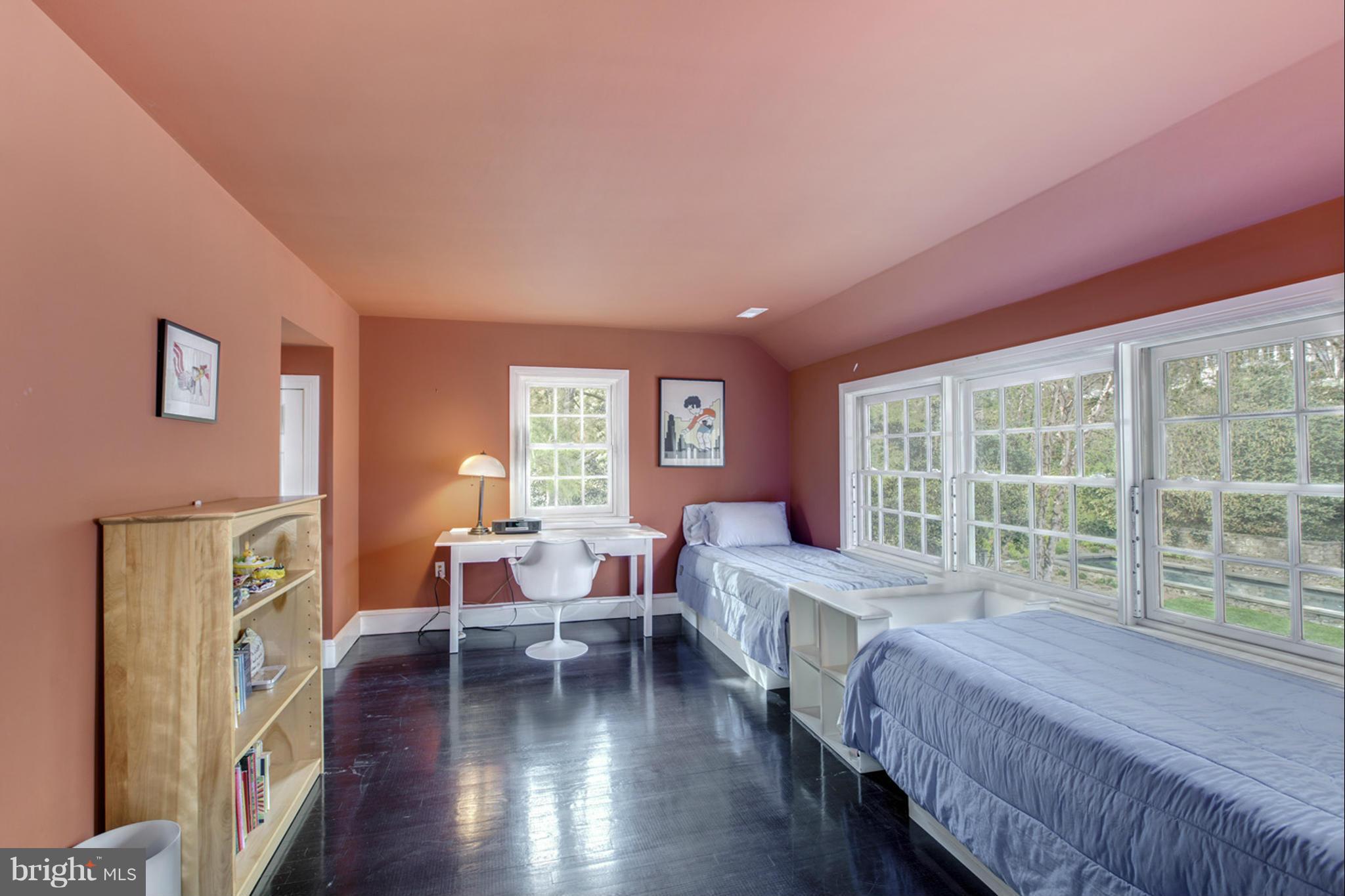 WESLEY HEIGHTS - Residential