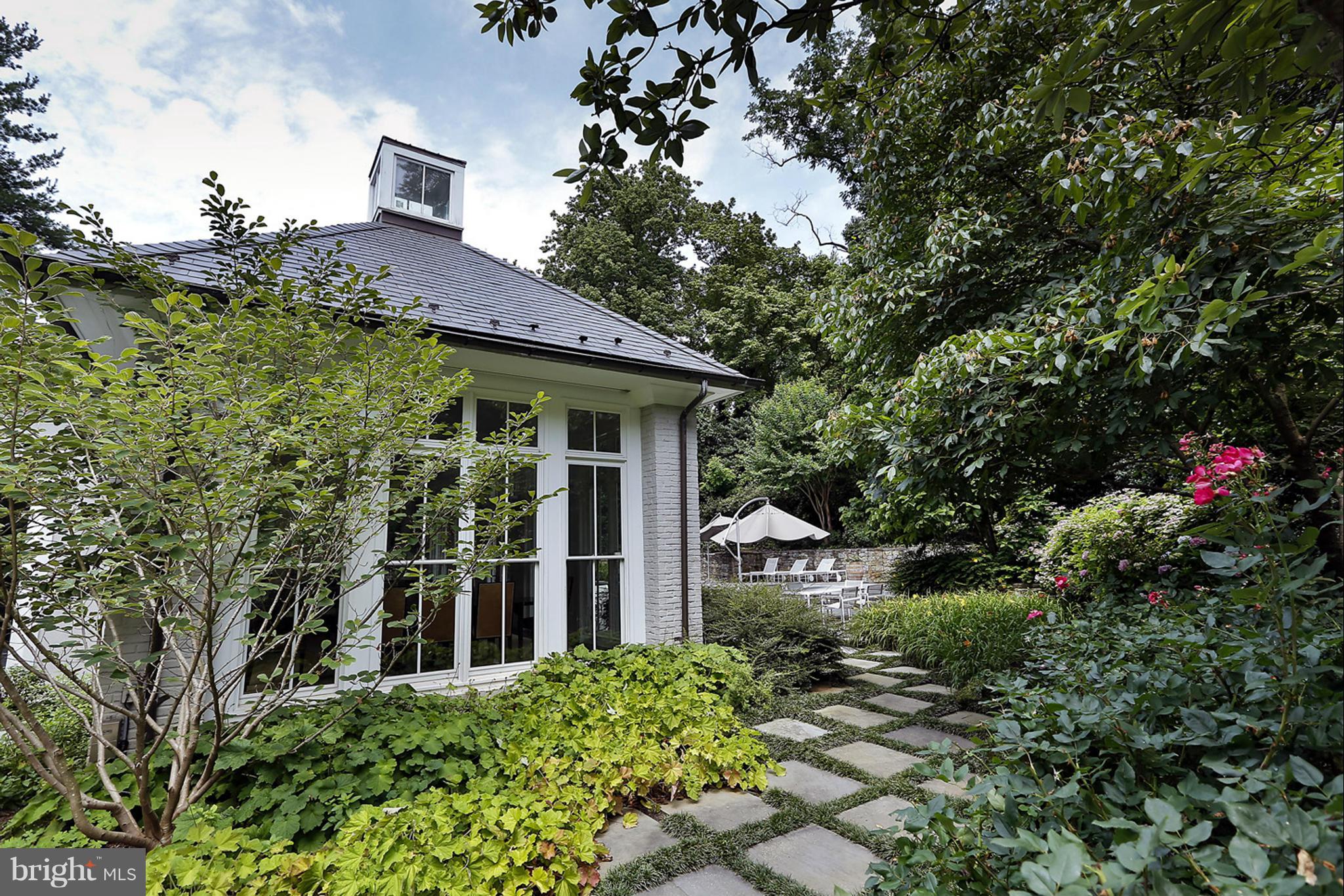 WESLEY HEIGHTS - Residential