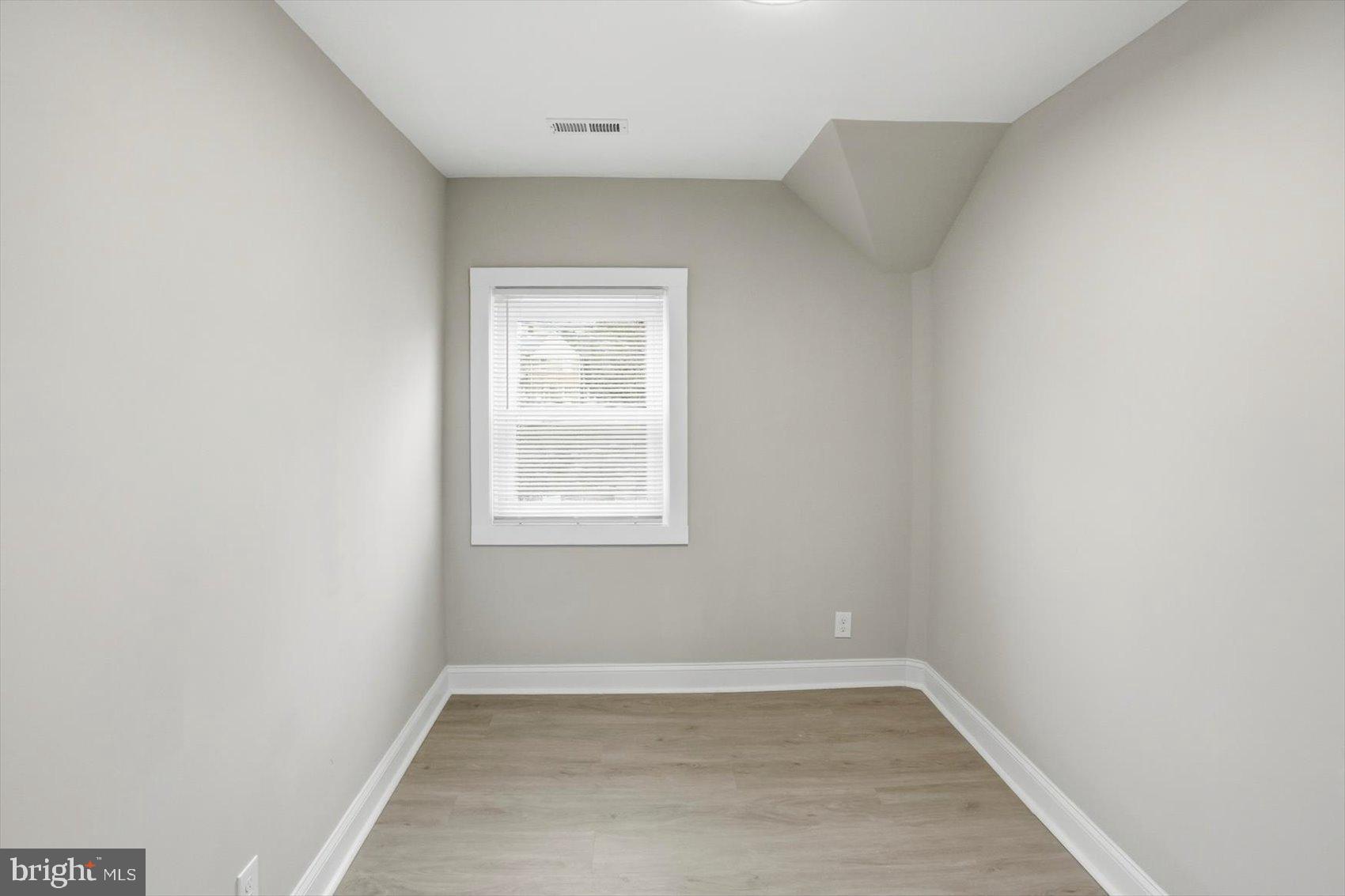 NEW NORTHWOOD - Residential