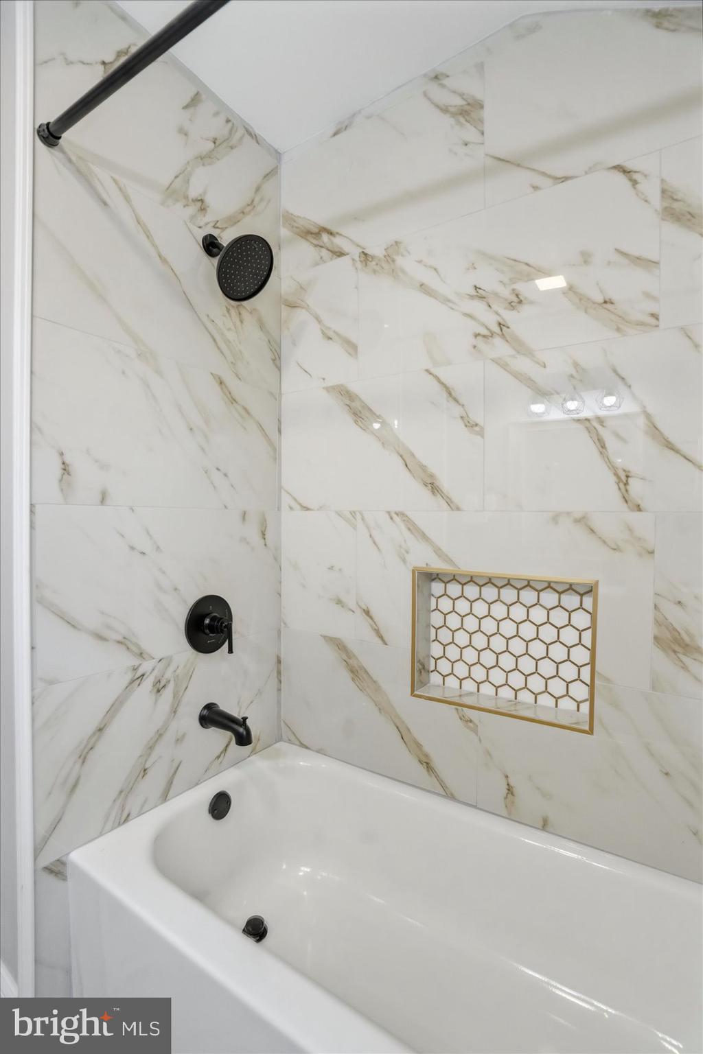 NEW NORTHWOOD - Residential