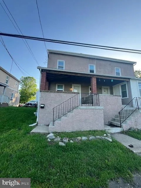 MLS: PADE2090940