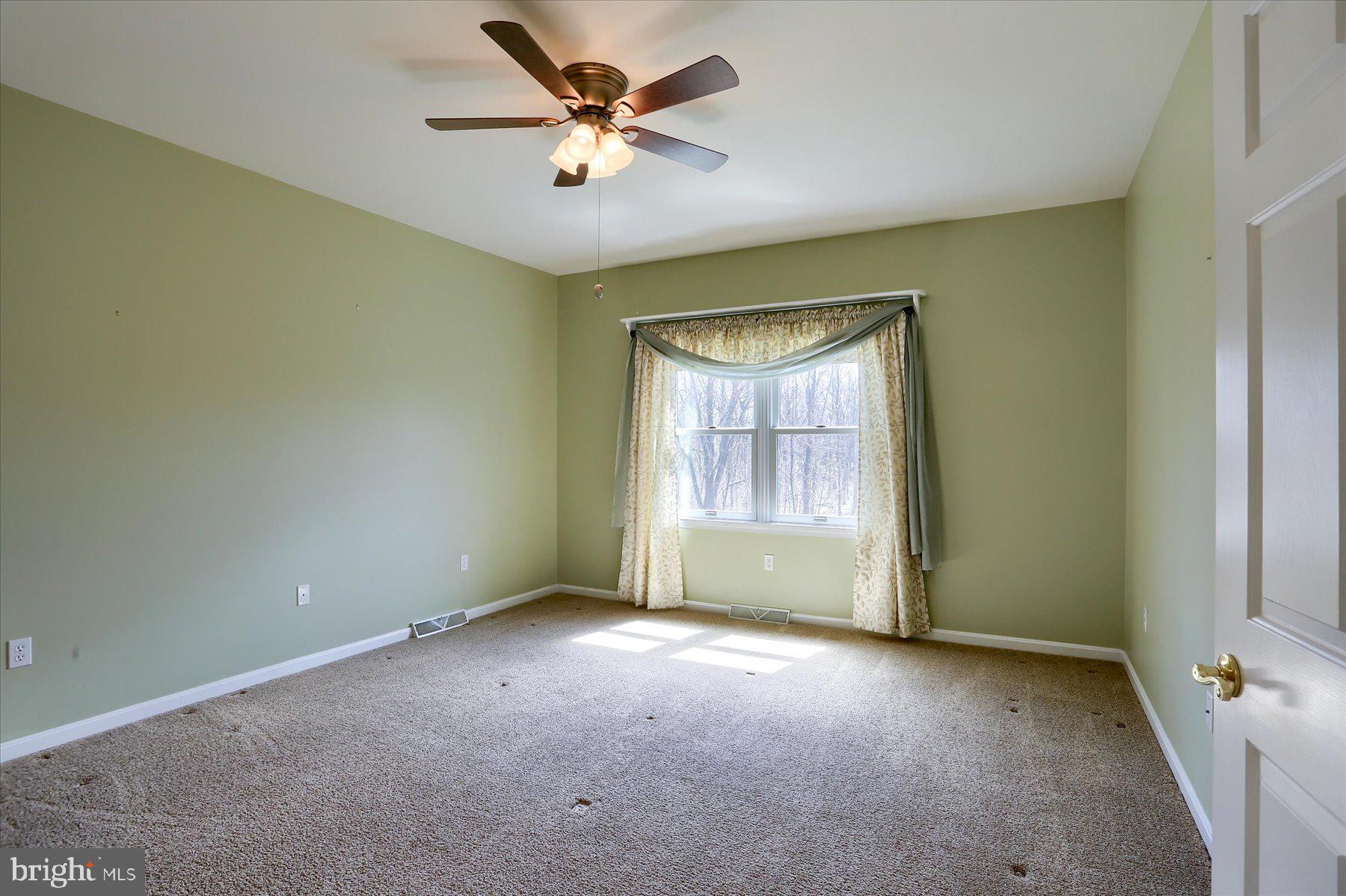 WHISPER WOODS - Residential