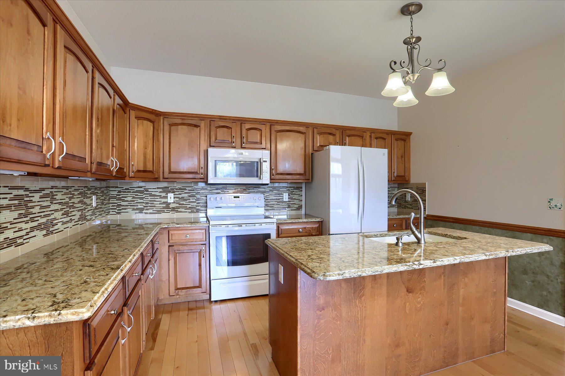 WHISPER WOODS - Residential