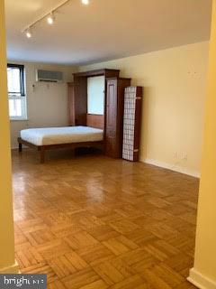 ART MUSEUM AREA - Residential Lease