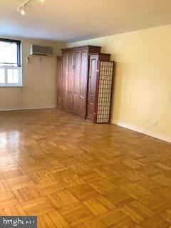 ART MUSEUM AREA - Residential Lease