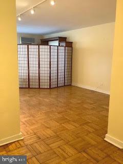 ART MUSEUM AREA - Residential Lease