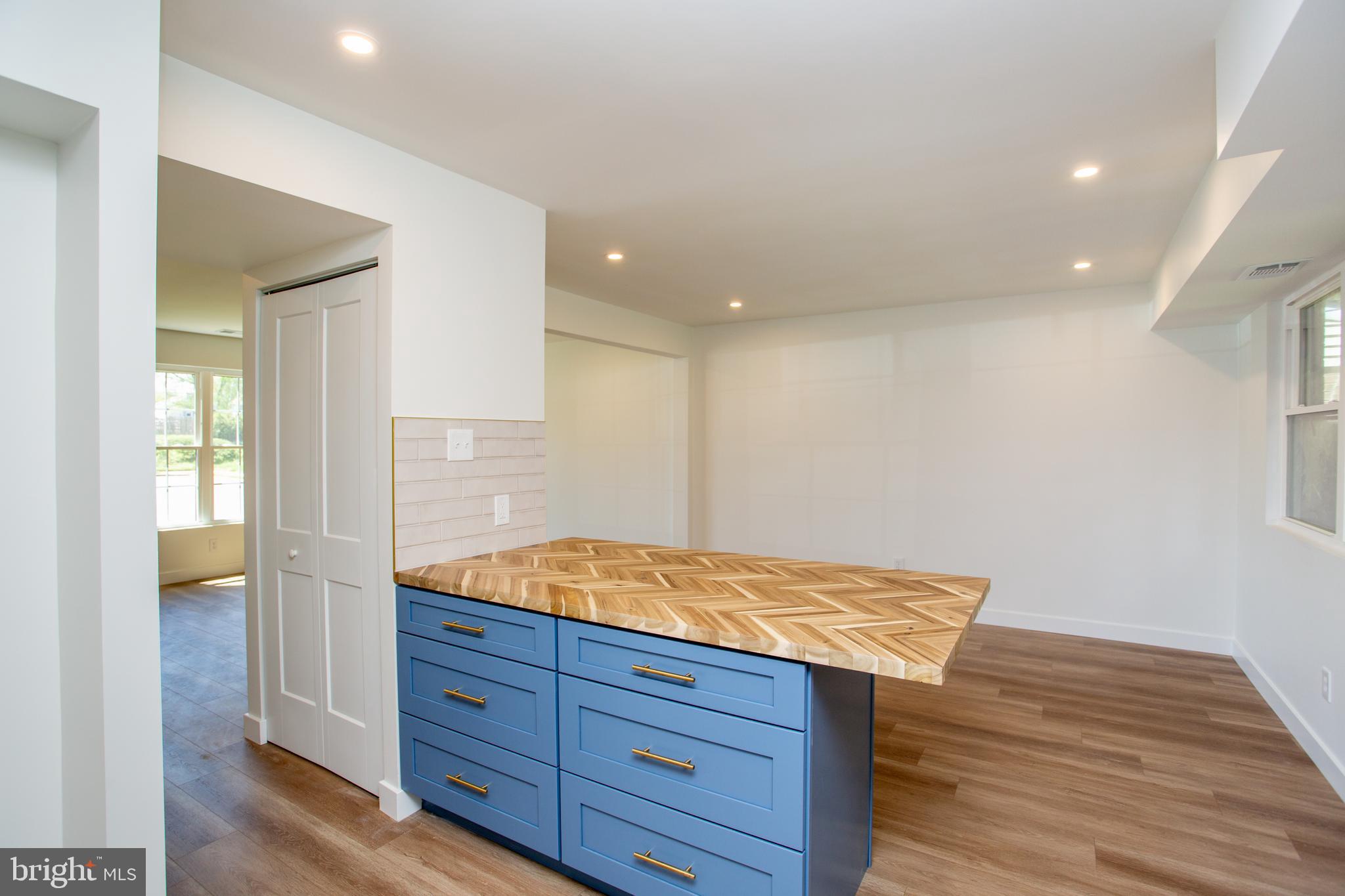 NESHAMINY VALLEY - Residential